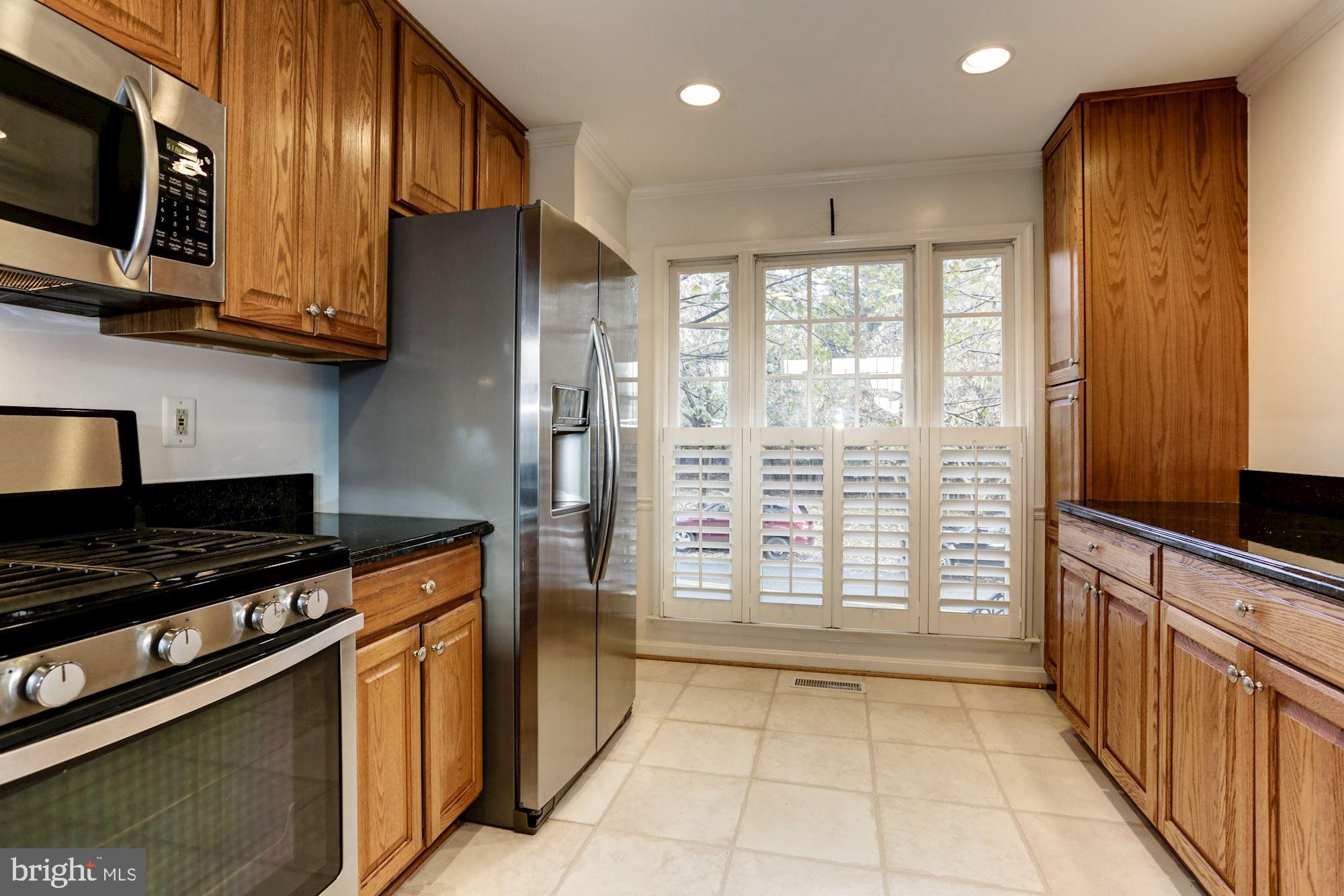 KENTLANDS HILL DISTRICT - Residential Lease