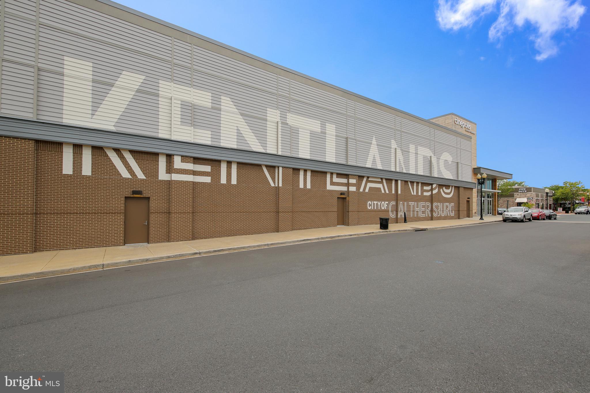 KENTLANDS HILL DISTRICT - Residential Lease