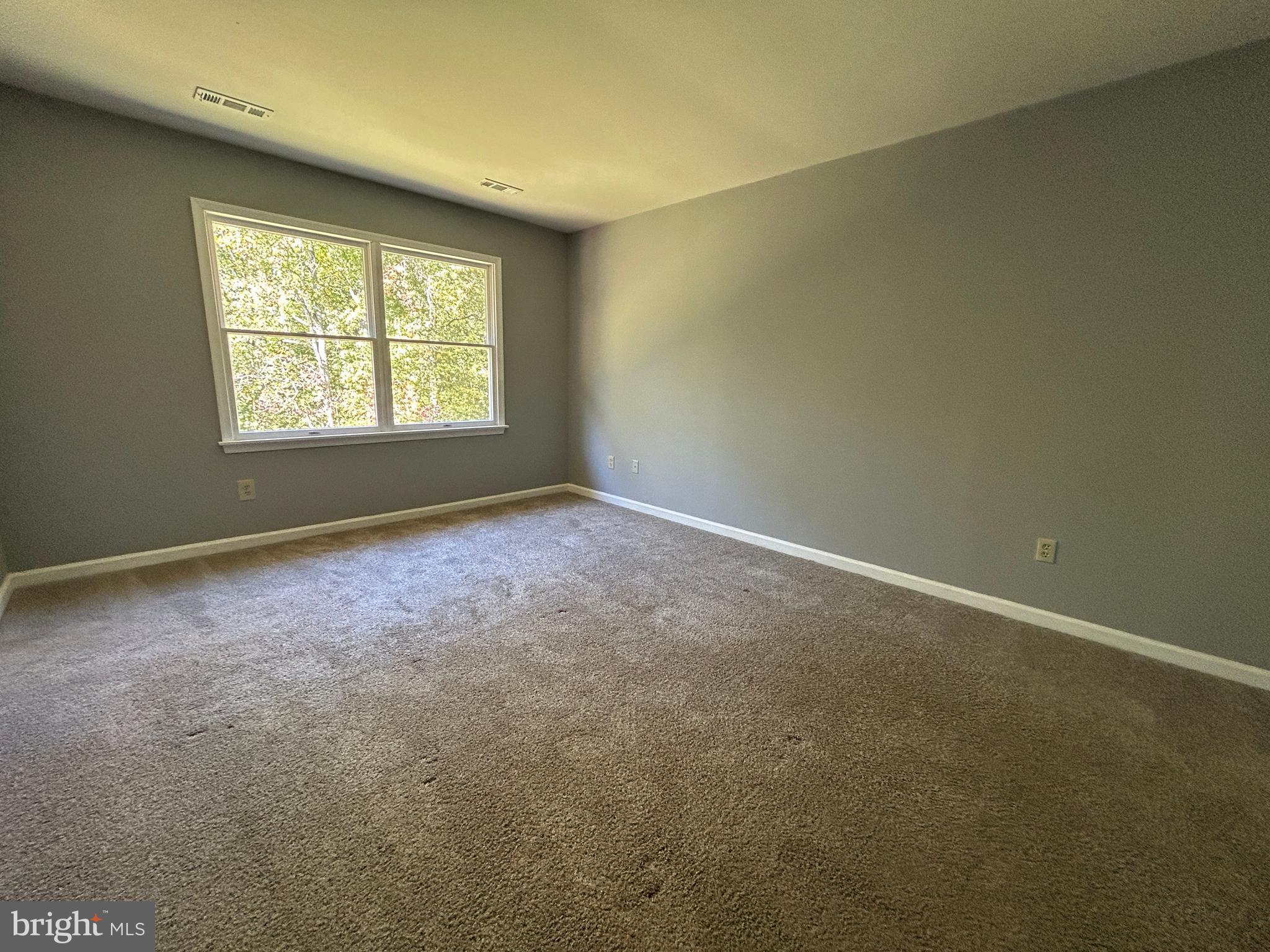 BREEZEWOOD - Residential Lease