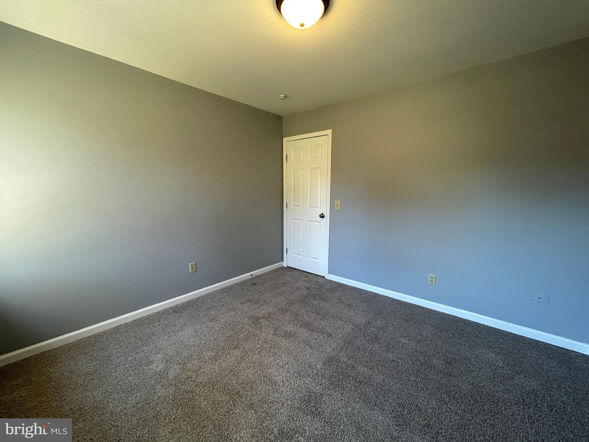 BREEZEWOOD - Residential Lease