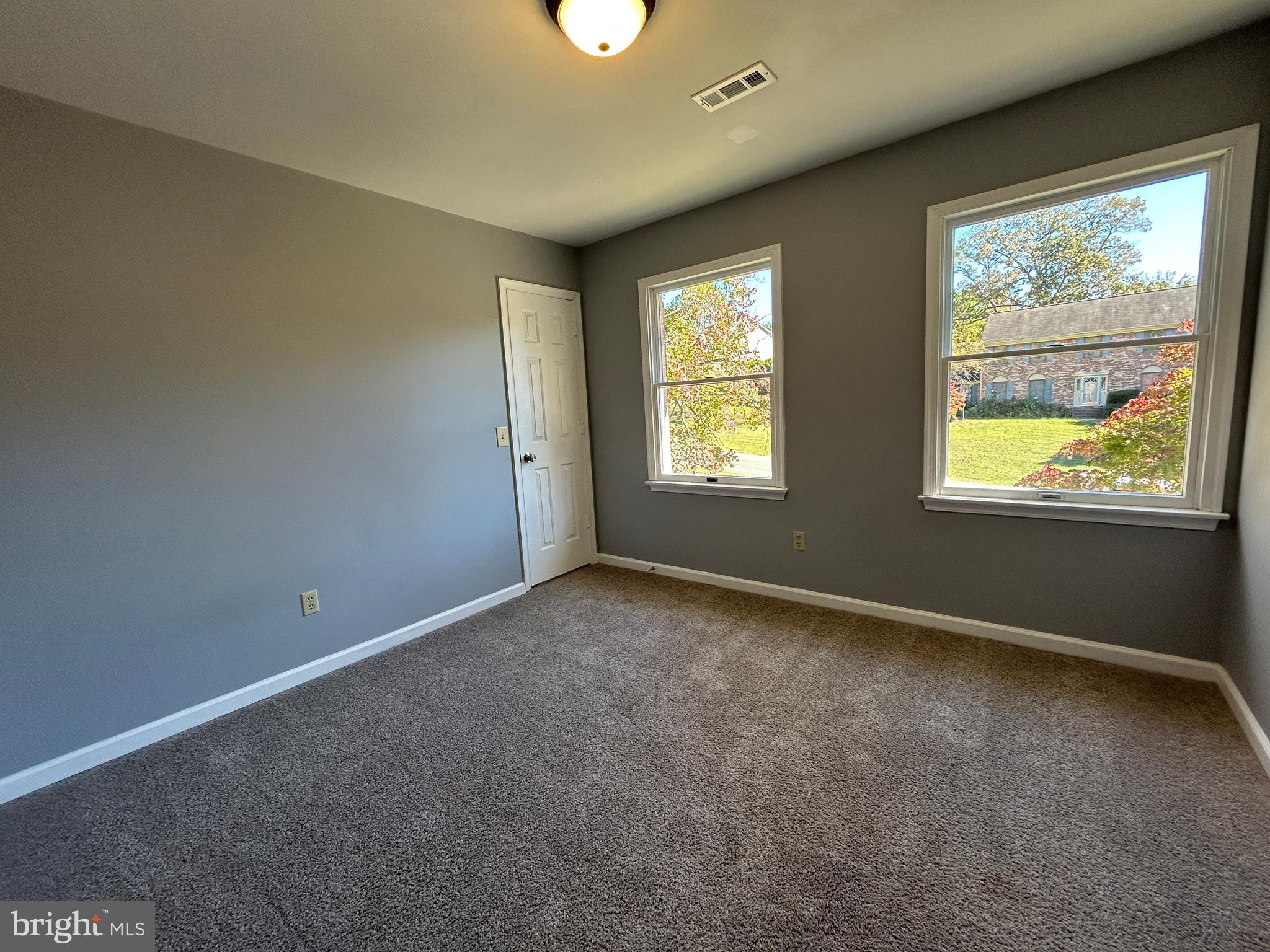 BREEZEWOOD - Residential Lease