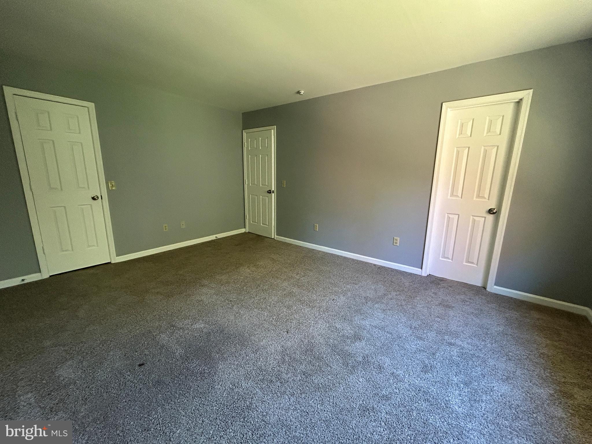 BREEZEWOOD - Residential Lease