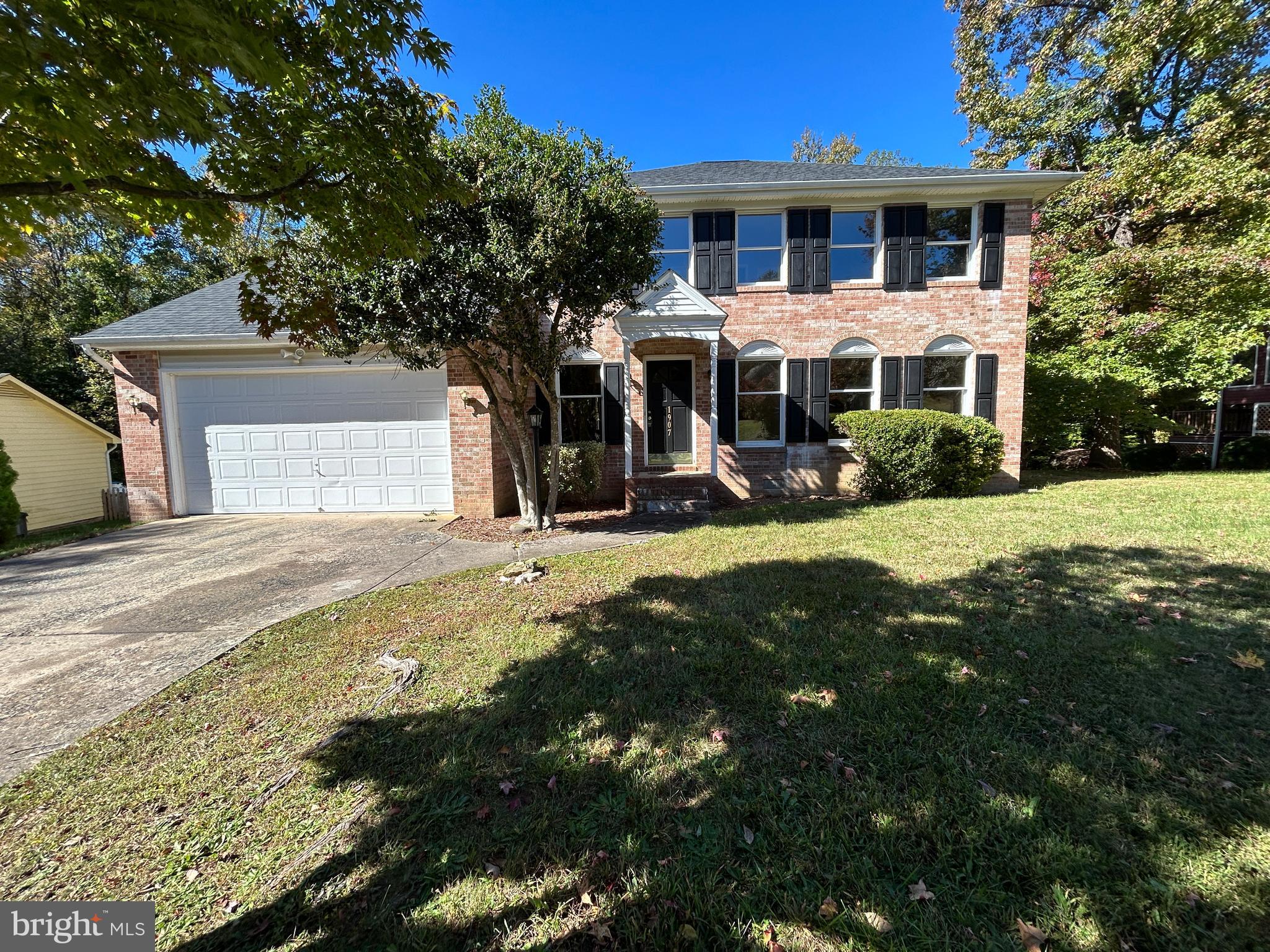 BREEZEWOOD - Residential Lease