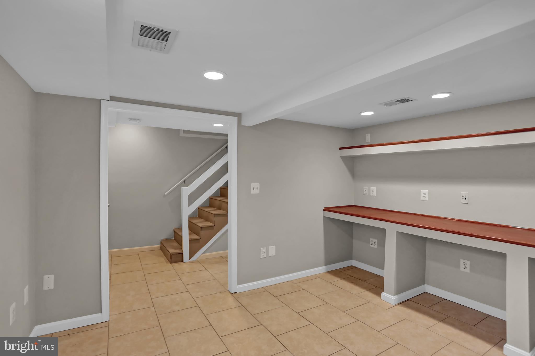 RAMBLEWOOD - Residential