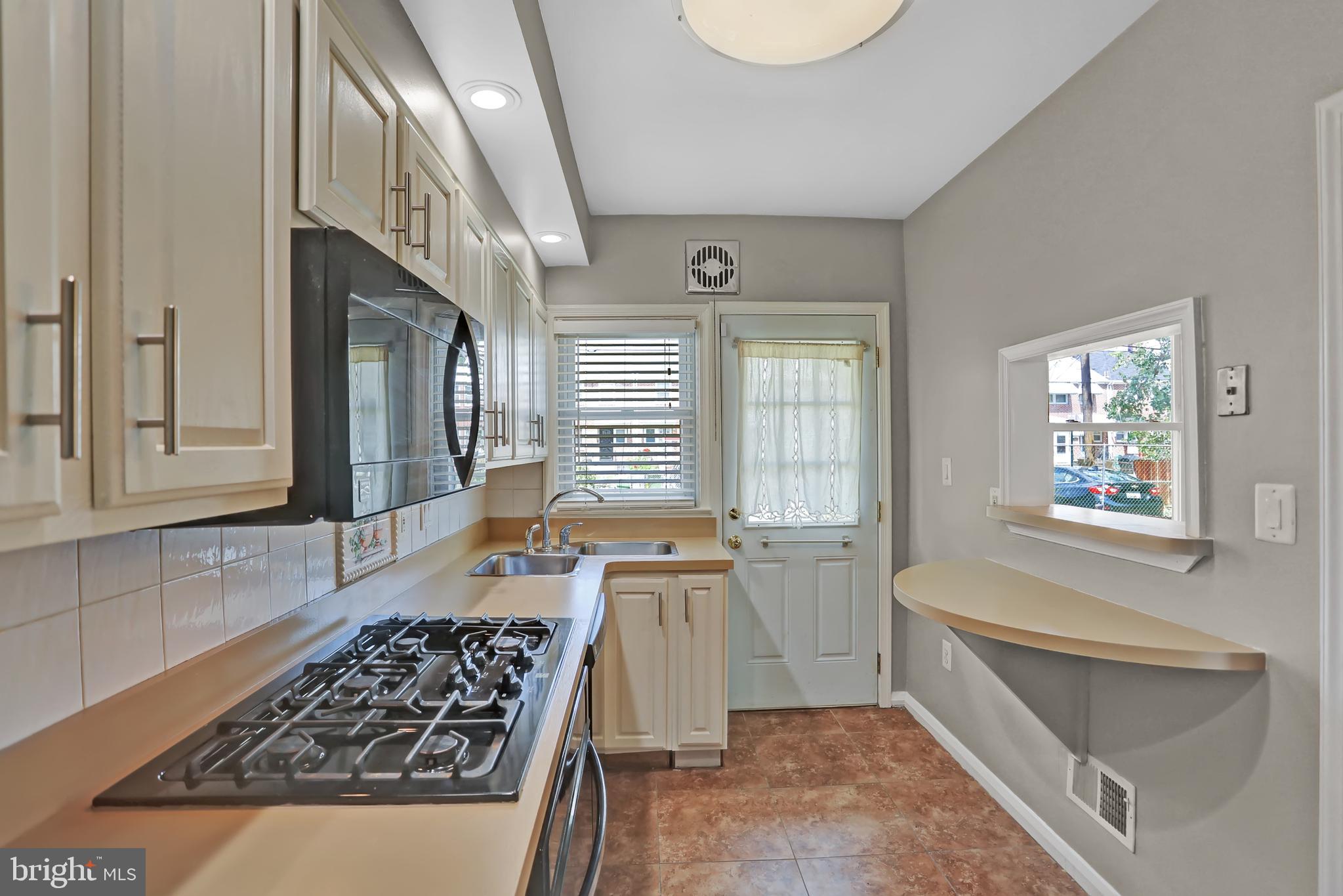 RAMBLEWOOD - Residential