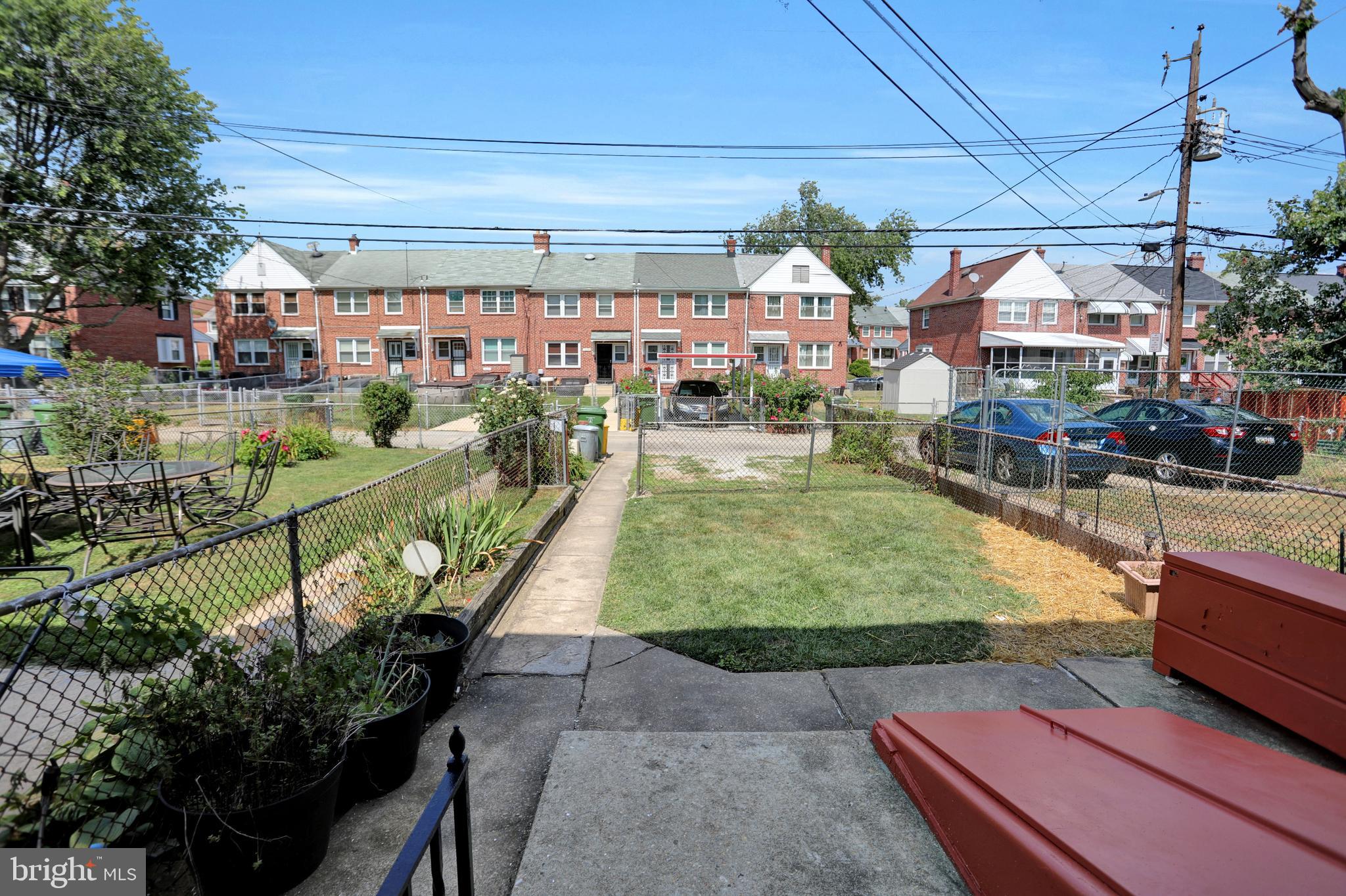 RAMBLEWOOD - Residential