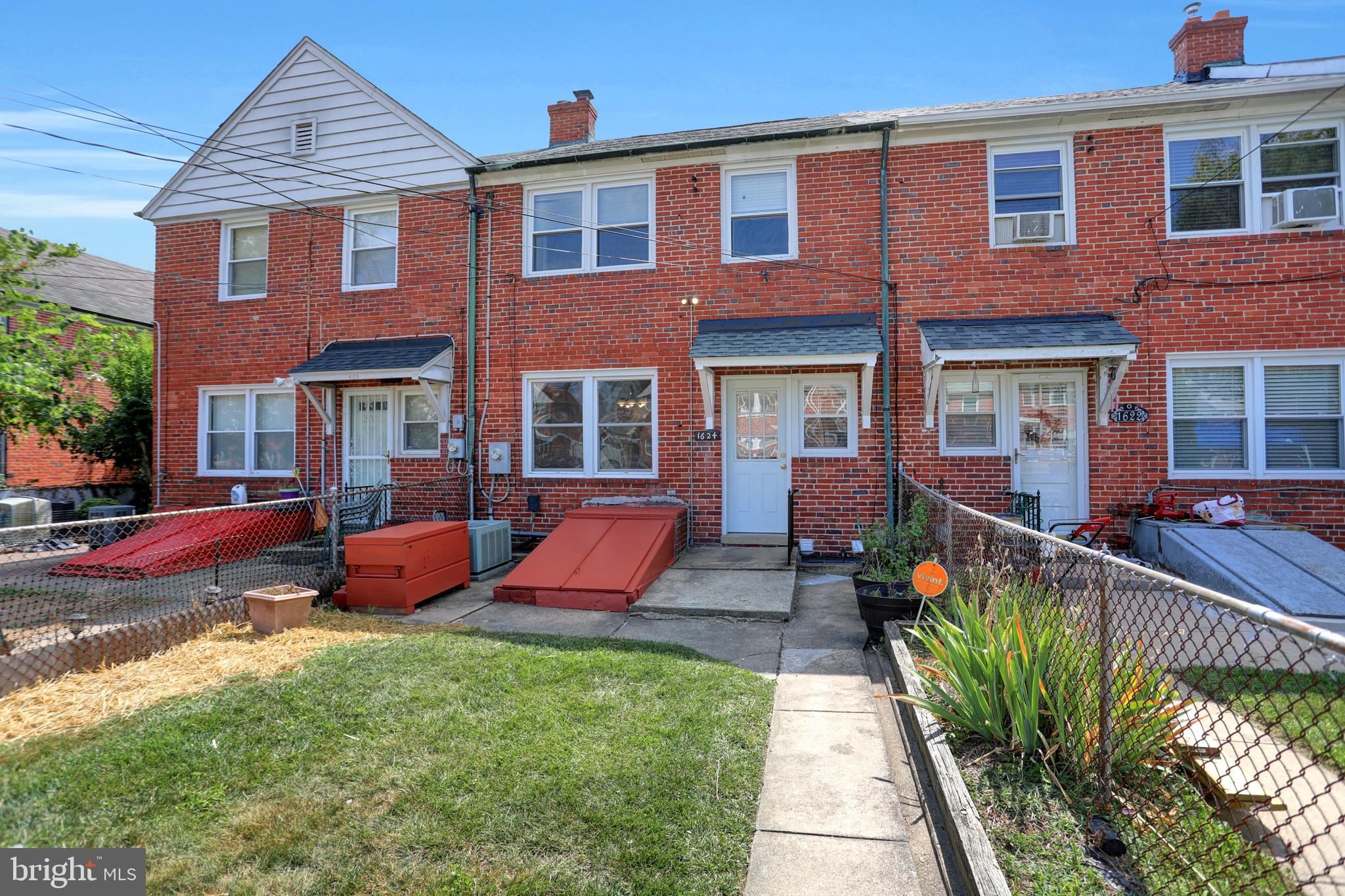 RAMBLEWOOD - Residential