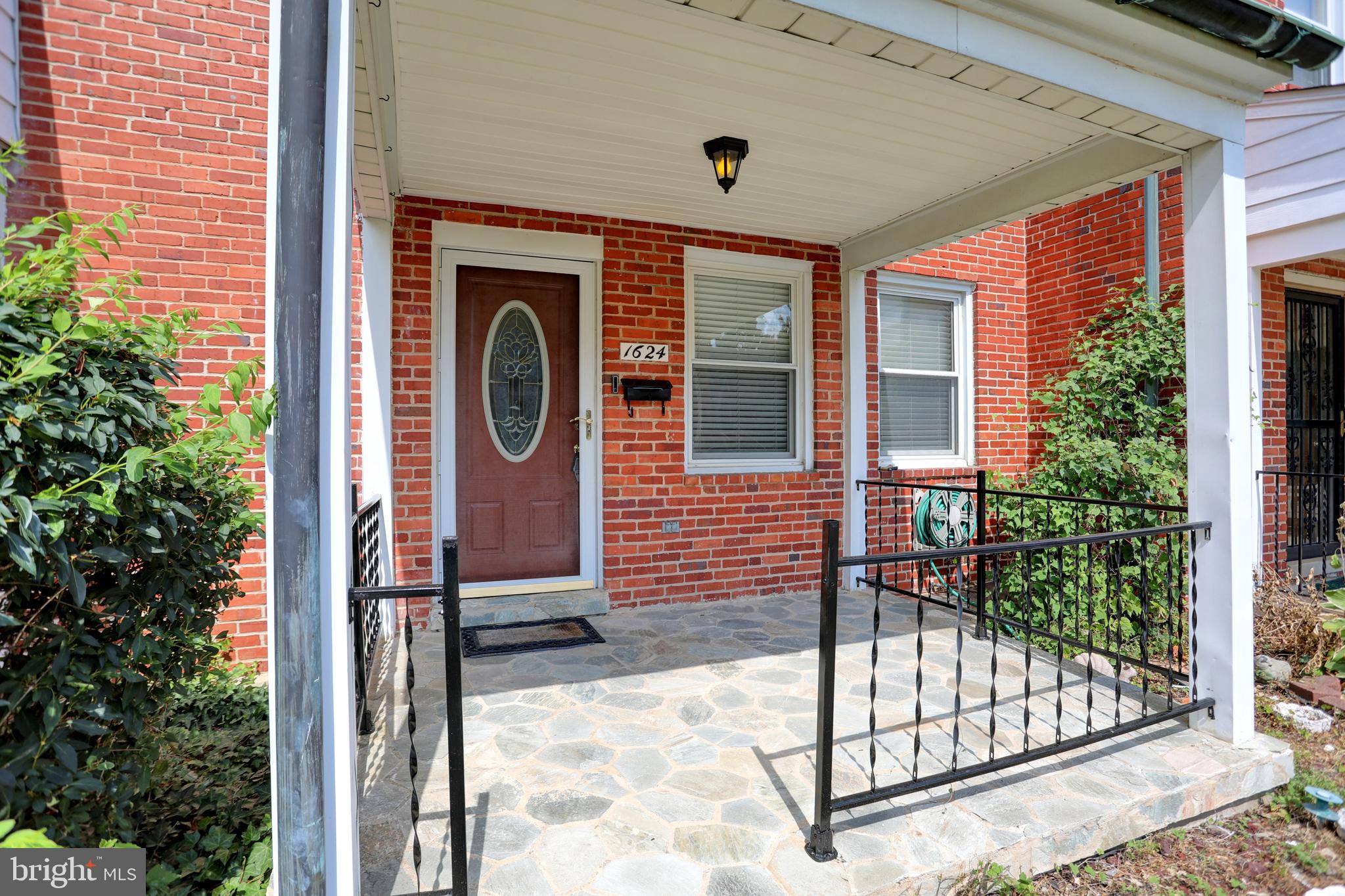 RAMBLEWOOD - Residential