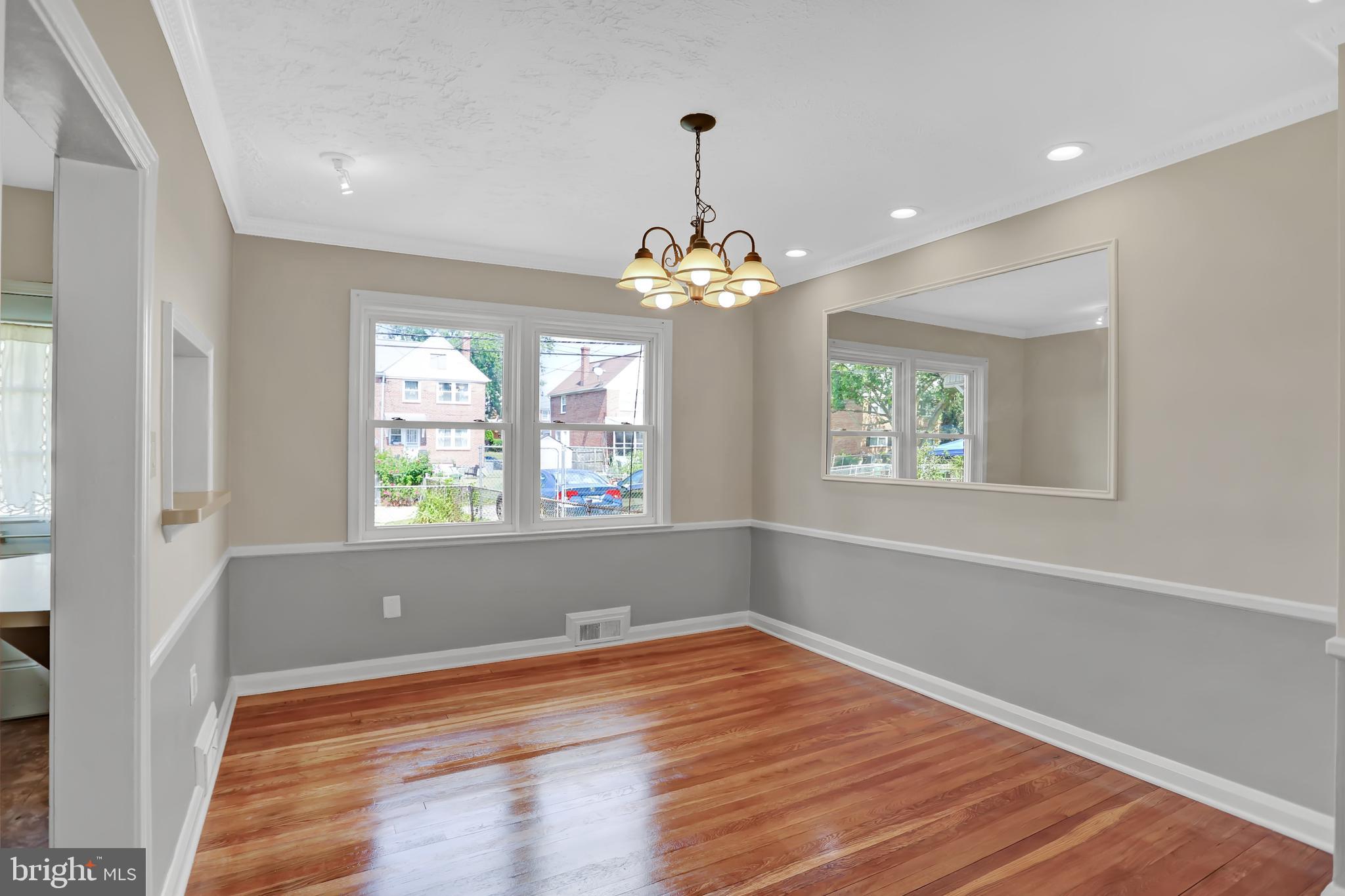 RAMBLEWOOD - Residential