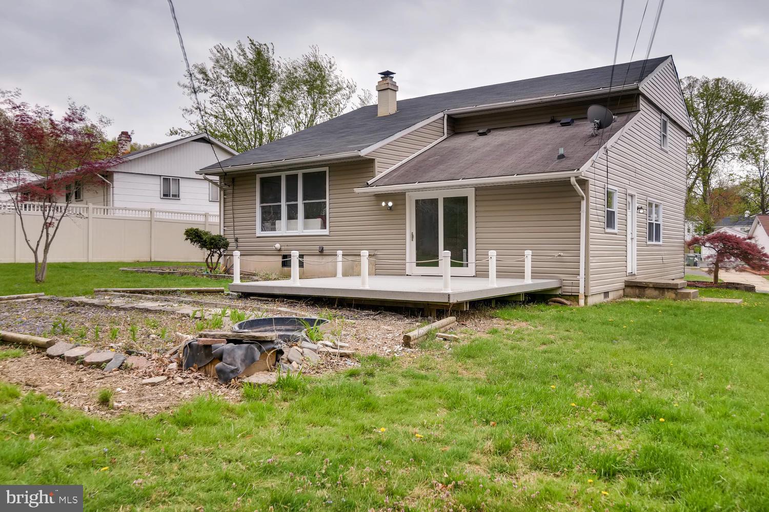 EDGE MEAD - Residential