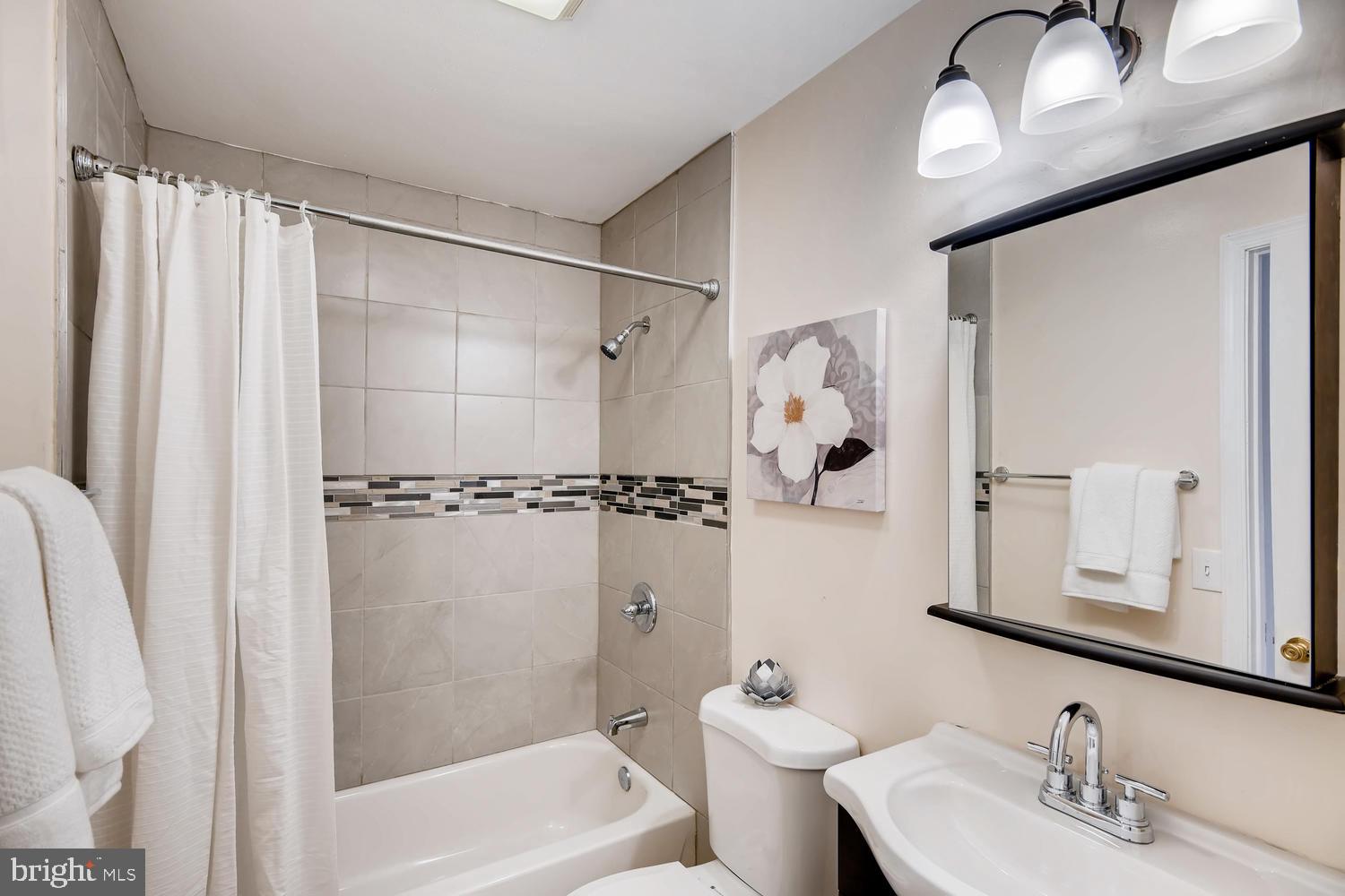 EDGE MEAD - Residential