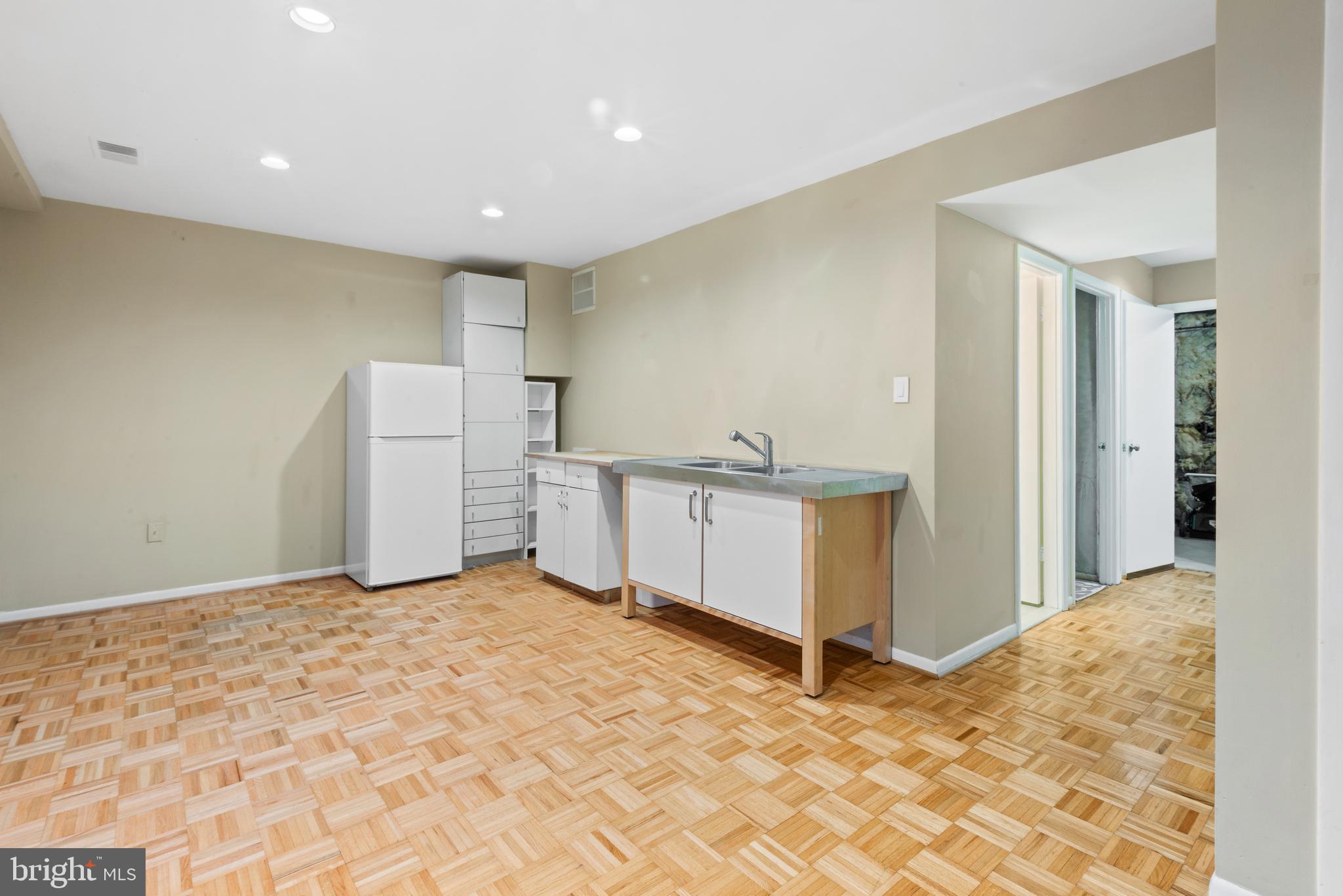 ORCHARD PLACE - Residential