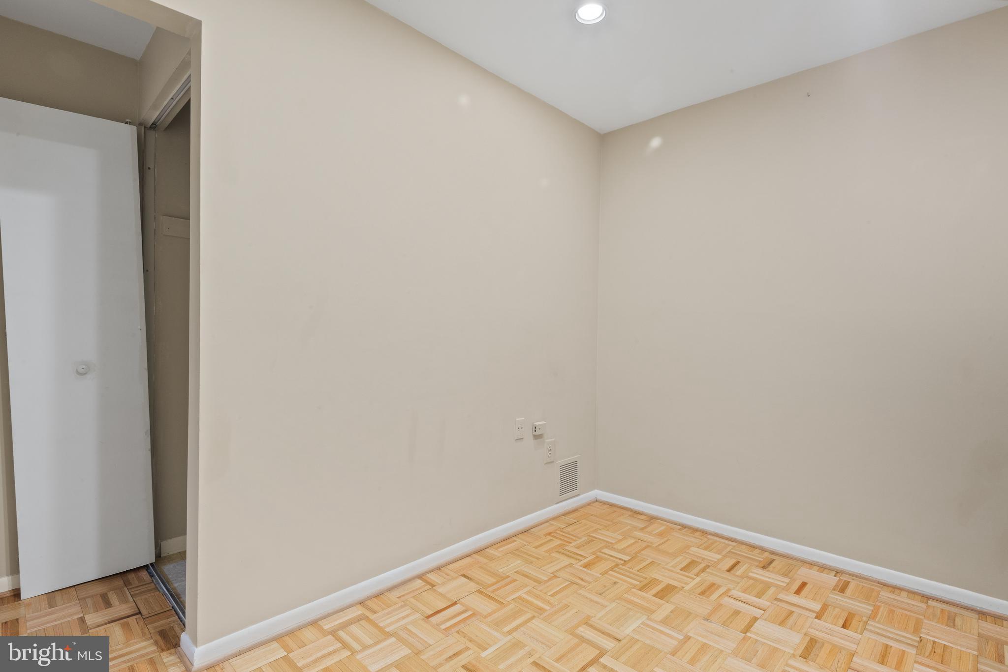 ORCHARD PLACE - Residential