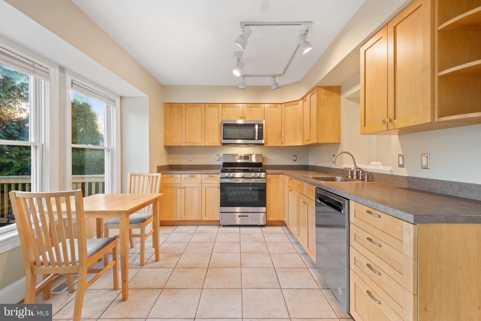 ORCHARD PLACE - Residential