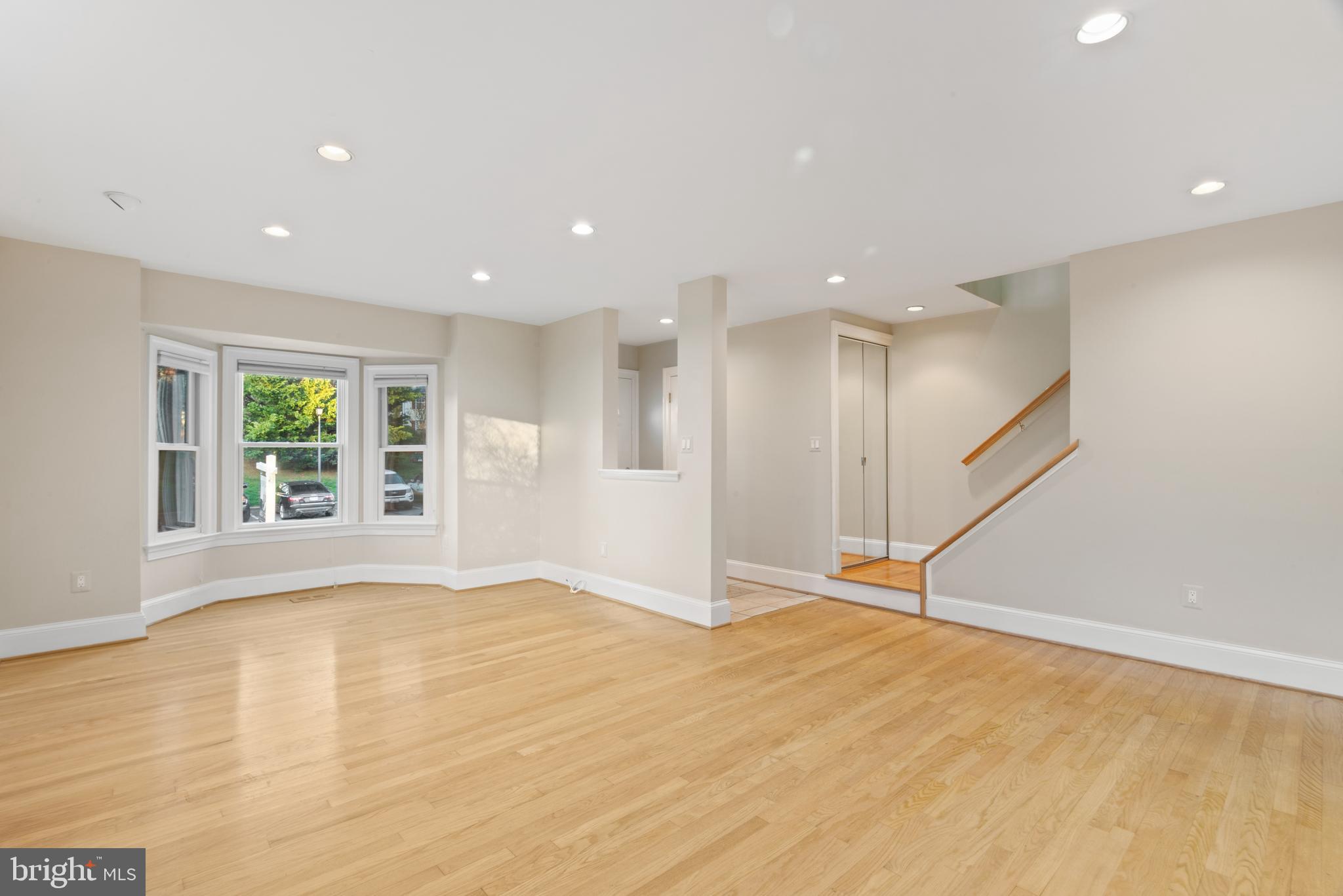 ORCHARD PLACE - Residential