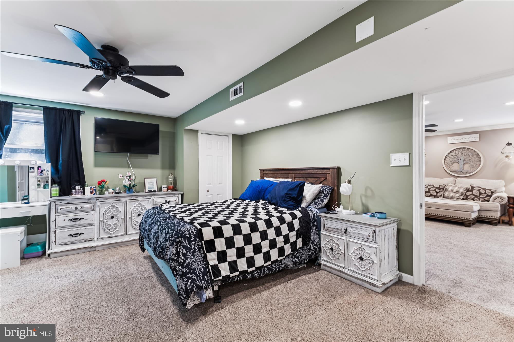 TOWER GARDENS - Residential