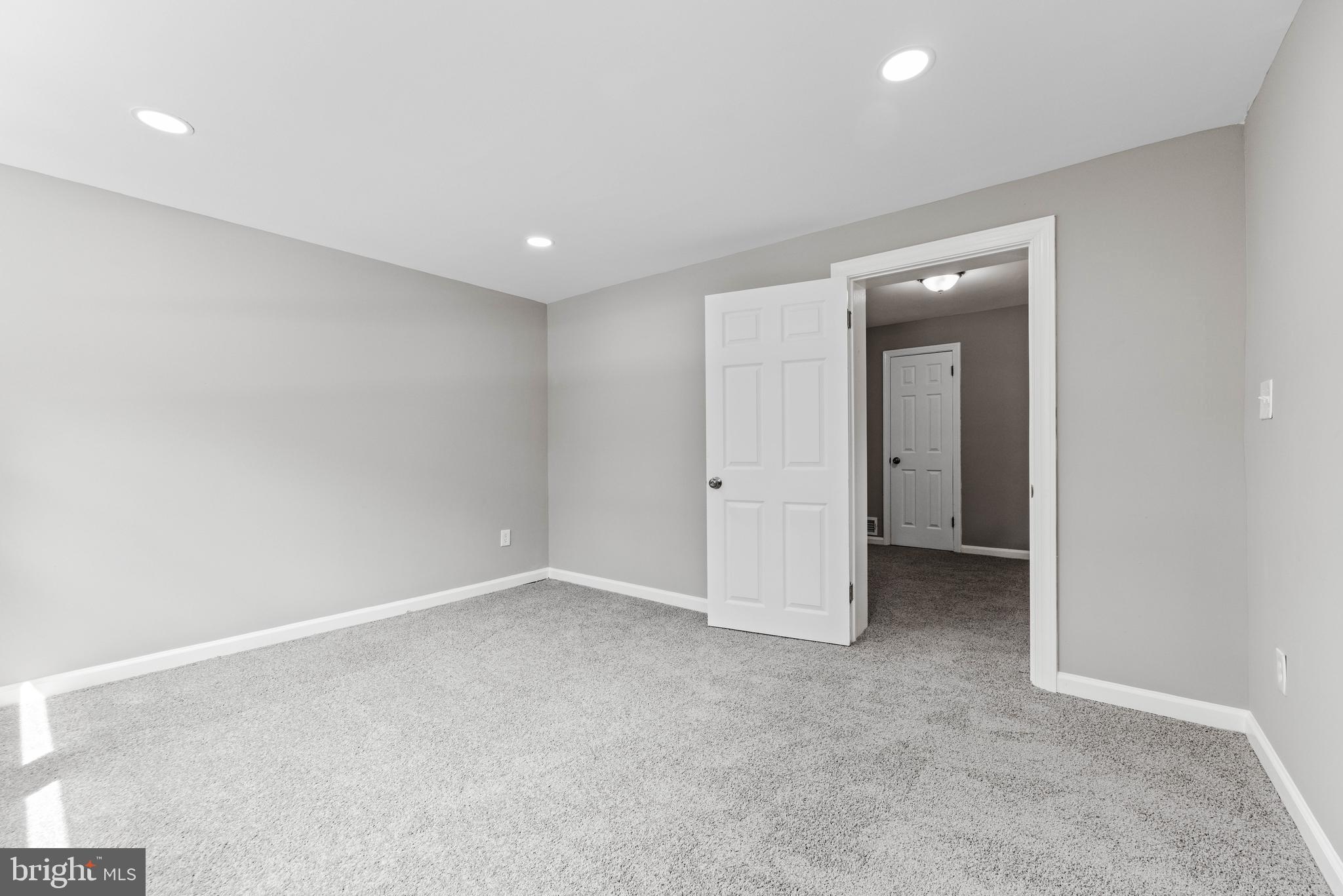 GREGORY FARMS - Residential