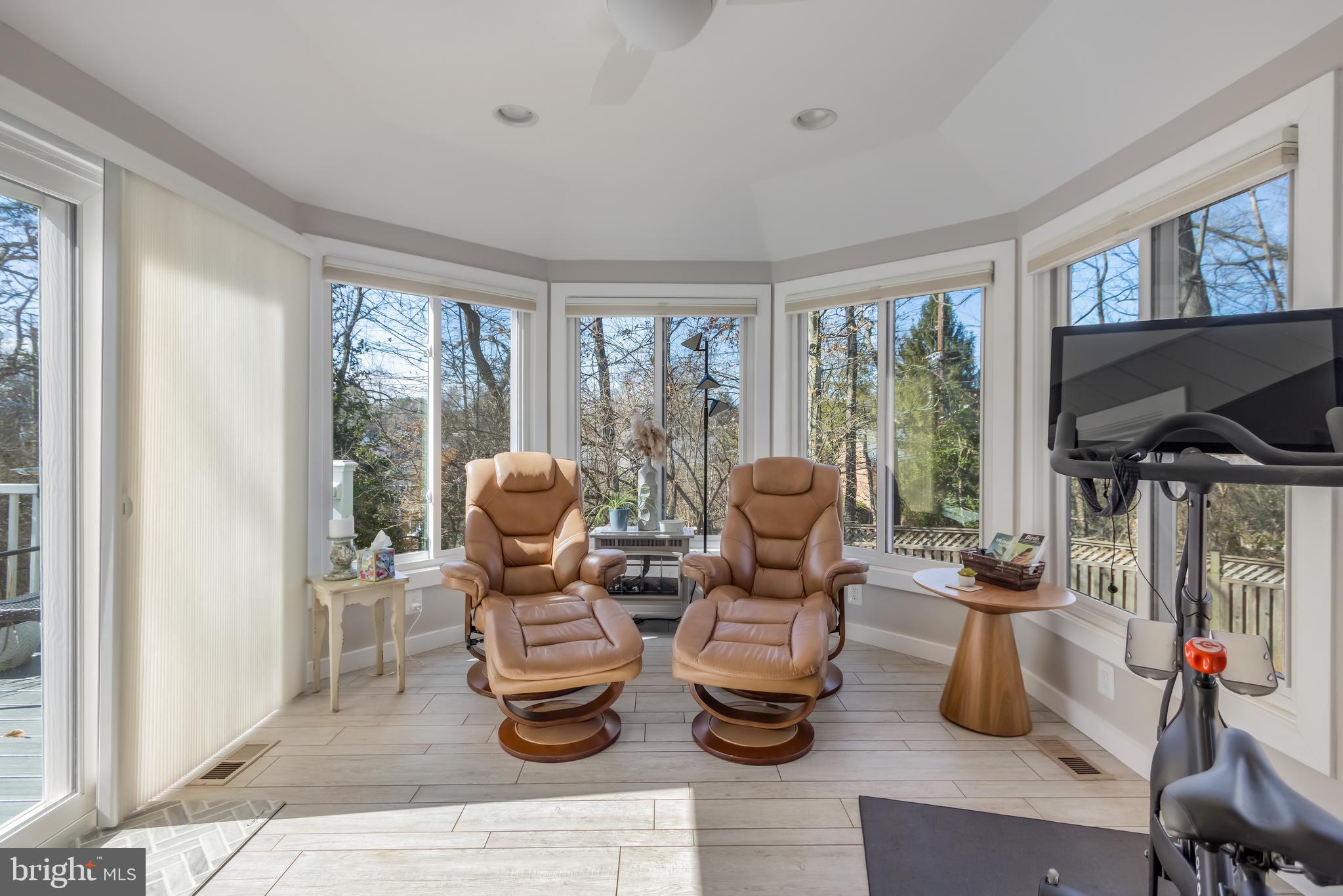 INVERNESS FOREST - Residential