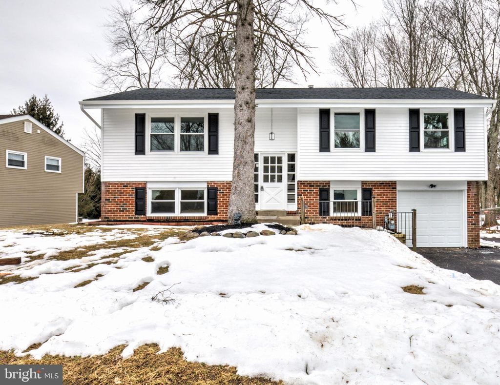 Photo of 218 Colonial Drive, WARMINSTER, PA 18974 (MLS # PABU2113890)