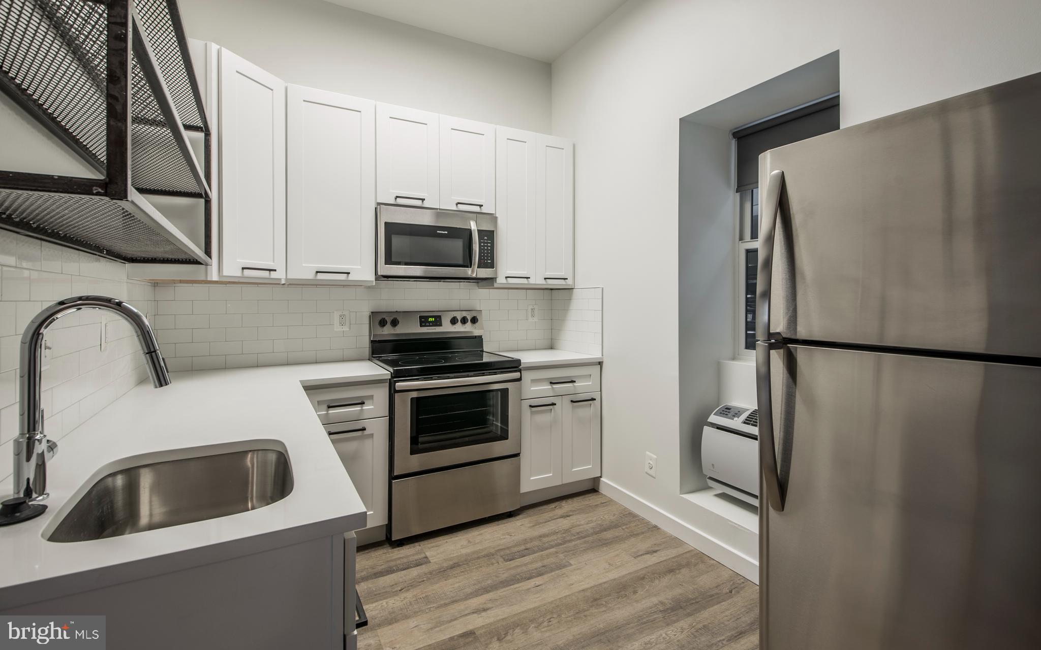 LOWER MOYAMENSING - Residential Lease