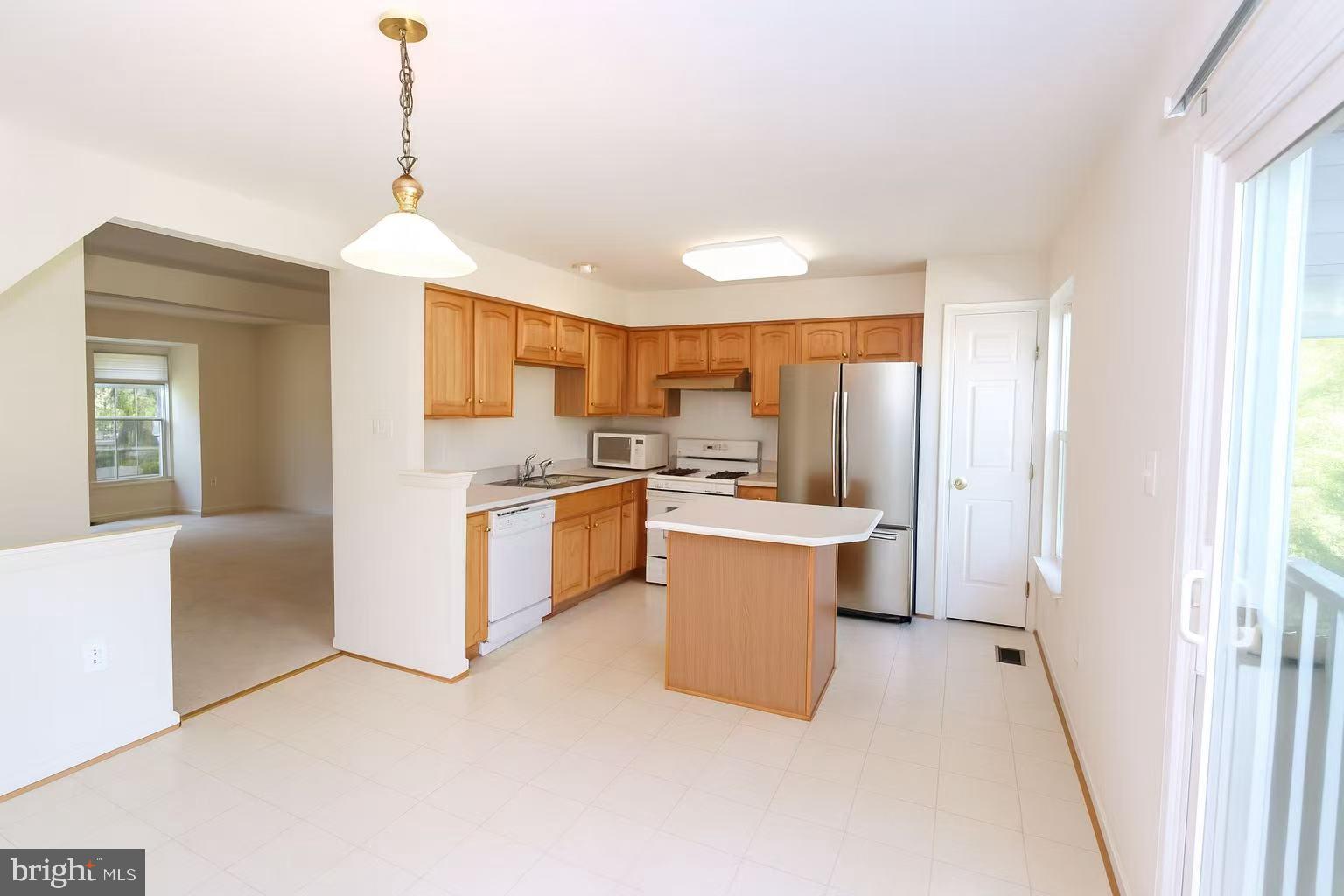 AMBERLEA FARM - Residential Lease