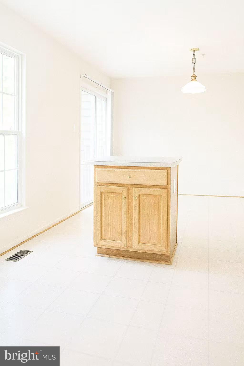 AMBERLEA FARM - Residential Lease