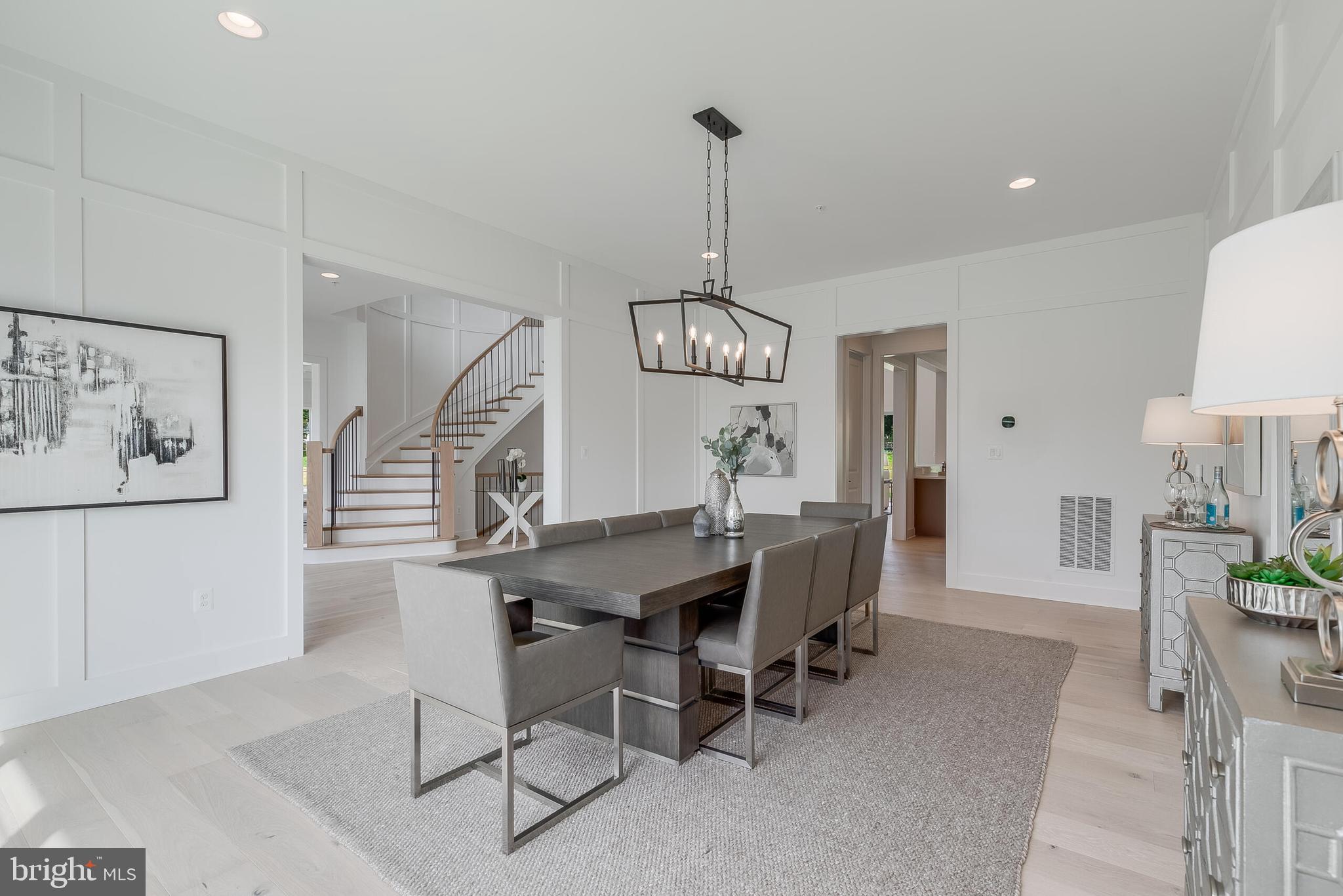 POTOMAC CHASE - Residential