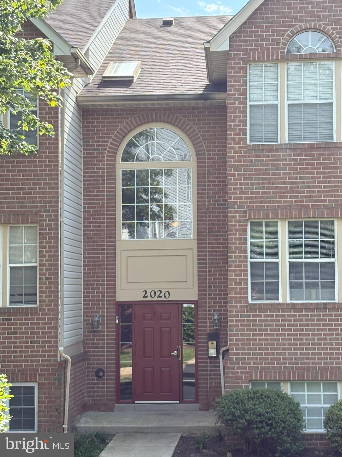 Come visit and Love this well maintained top floor unit, 2 bed, 2 bath Condo, with Balcony. Updated kitchen with Corian counter tops and backsplash. Stainless kitchen appliances: refrigerator, dishwasher and range less than 1 year old. Contemporary-designed freestanding soaking bathtub in primary bedroom.
Open unit, with a wood burning fireplace and extended dining area that leads out to the cozy balcony area for your relaxing moment.
Pictures coming Soon!!!!!!!!!!!!