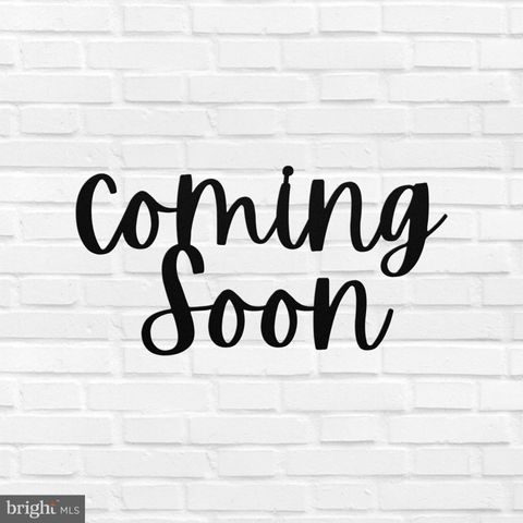 10521 CRESTWOOD DRIVE 203 MANASSAS VA 20109