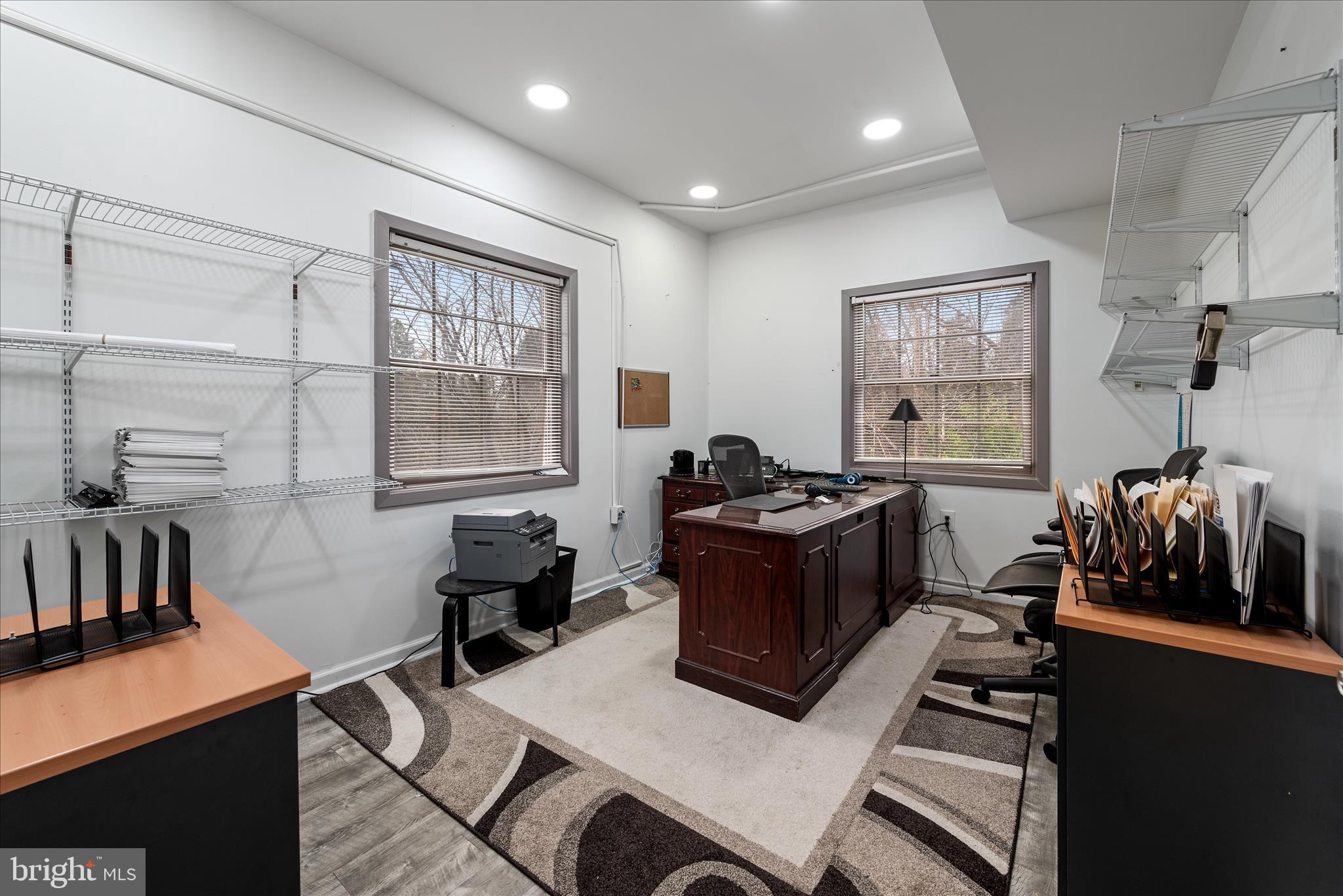 MILIC COMMERCIAL CENTER - Commercial Sale