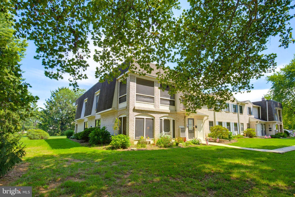 Photo of 111 Valleybrook Drive, LANCASTER, PA 17601 (MLS # PALA2095220)