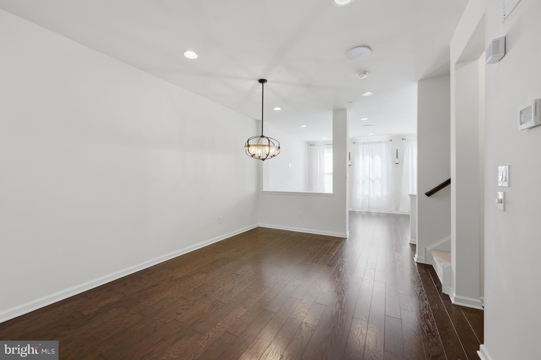 HIGH GROVE - Residential