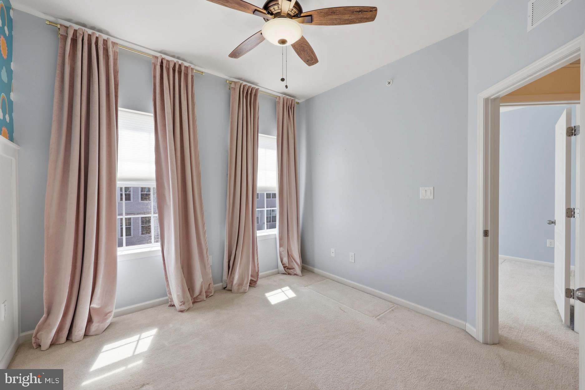 HIGH GROVE - Residential