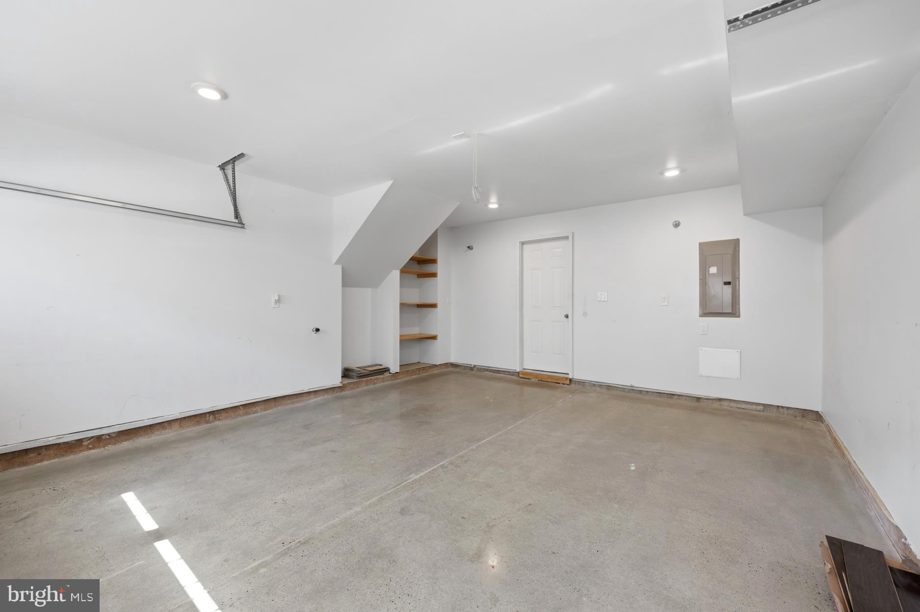 HIGH GROVE - Residential