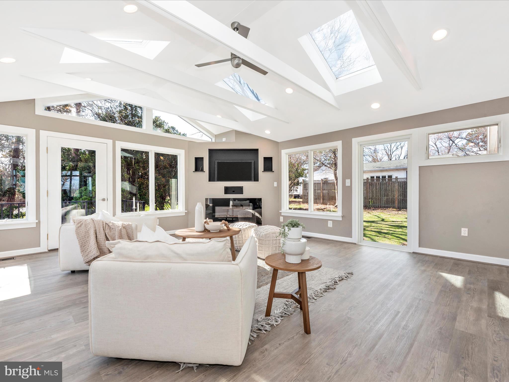 LOVE POINT - Residential