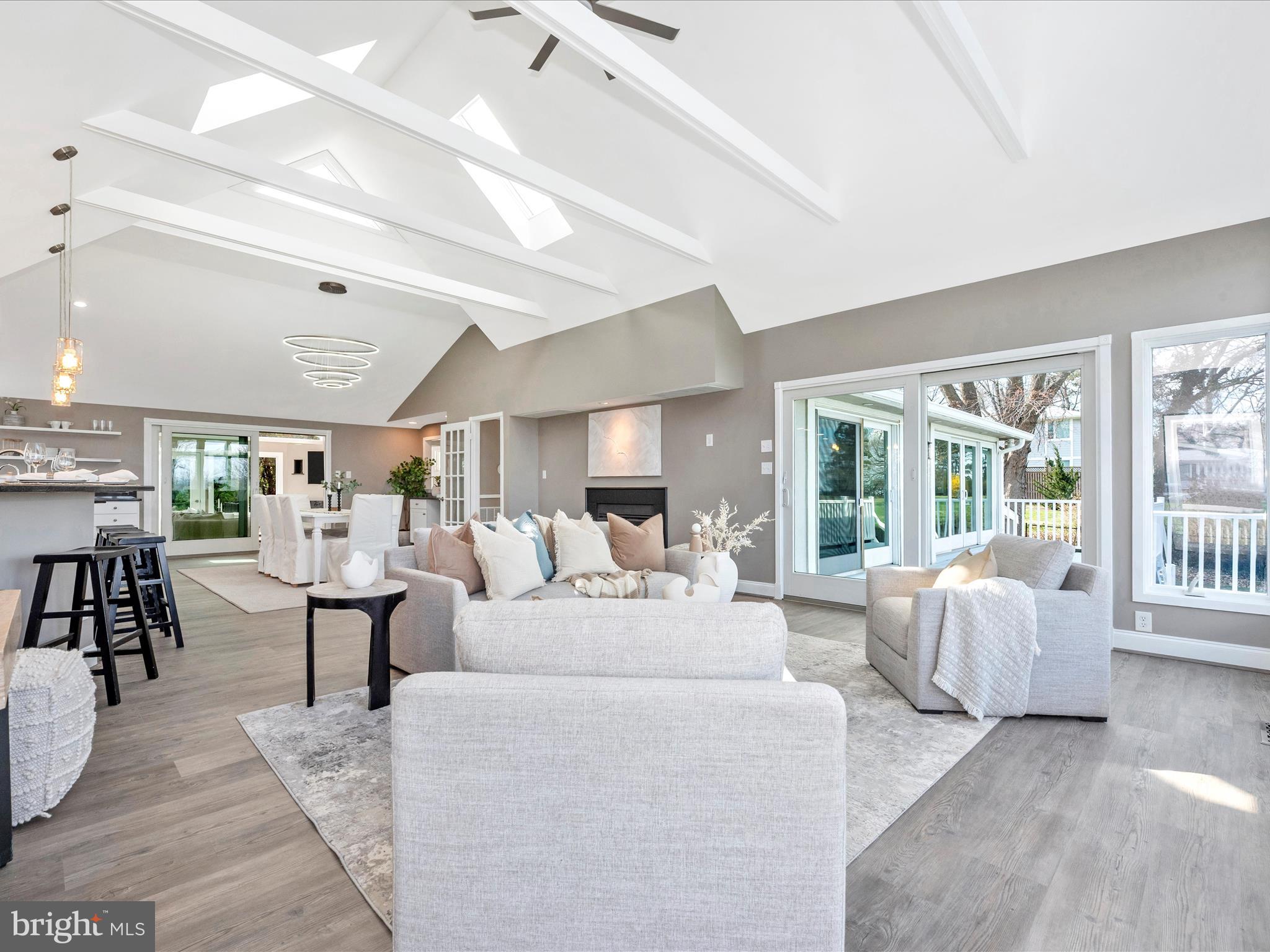 LOVE POINT - Residential