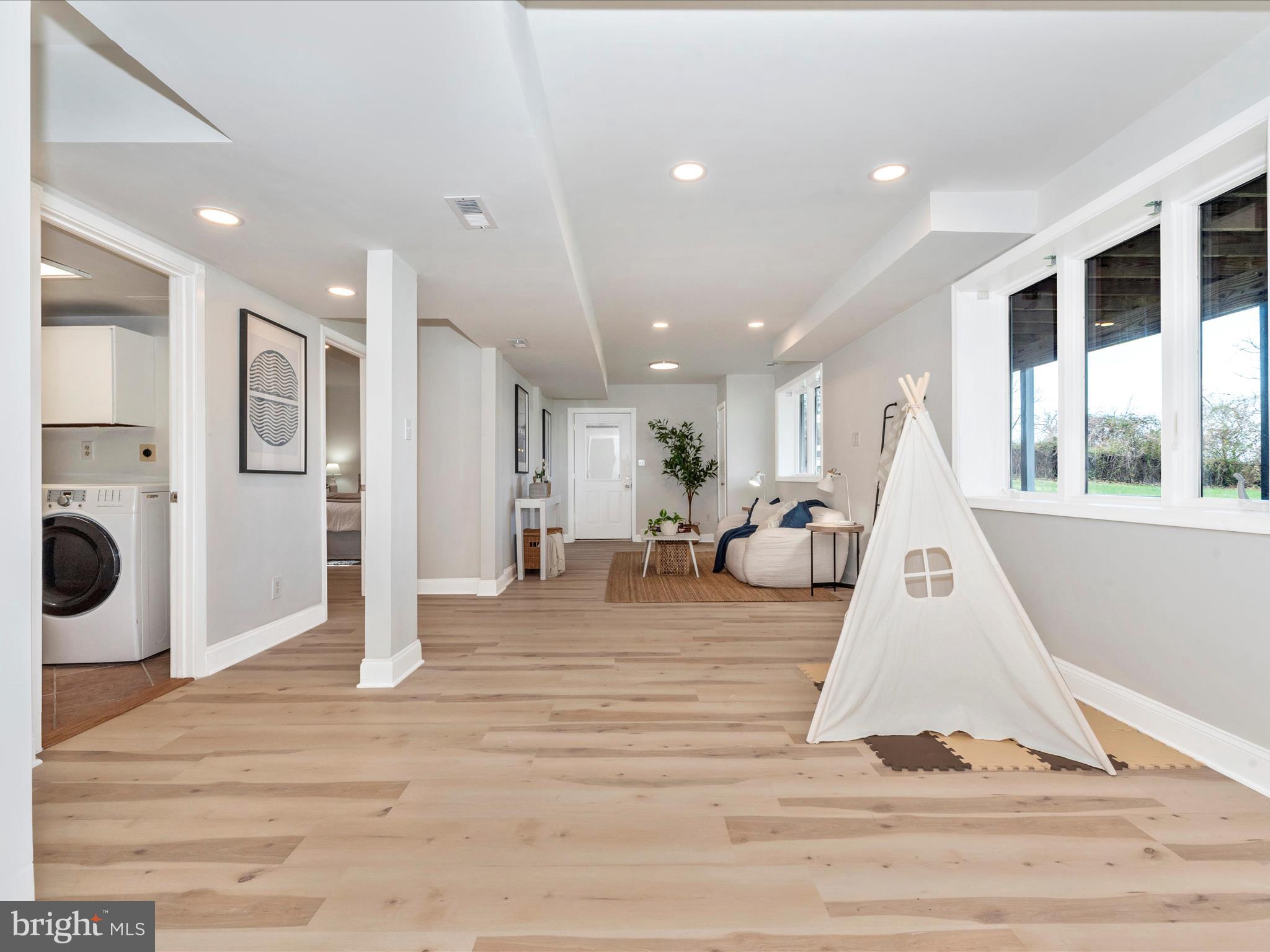 LOVE POINT - Residential