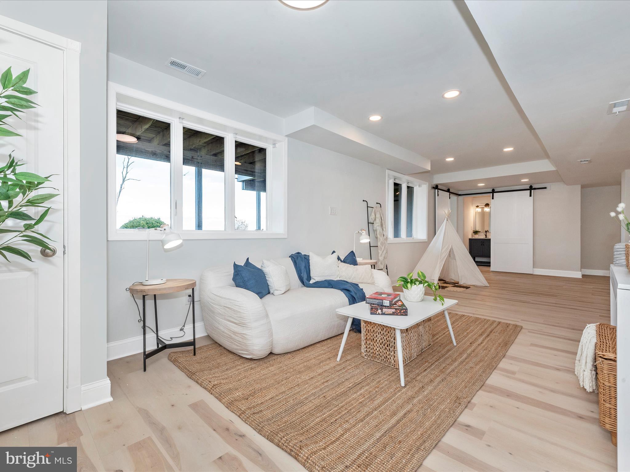 LOVE POINT - Residential