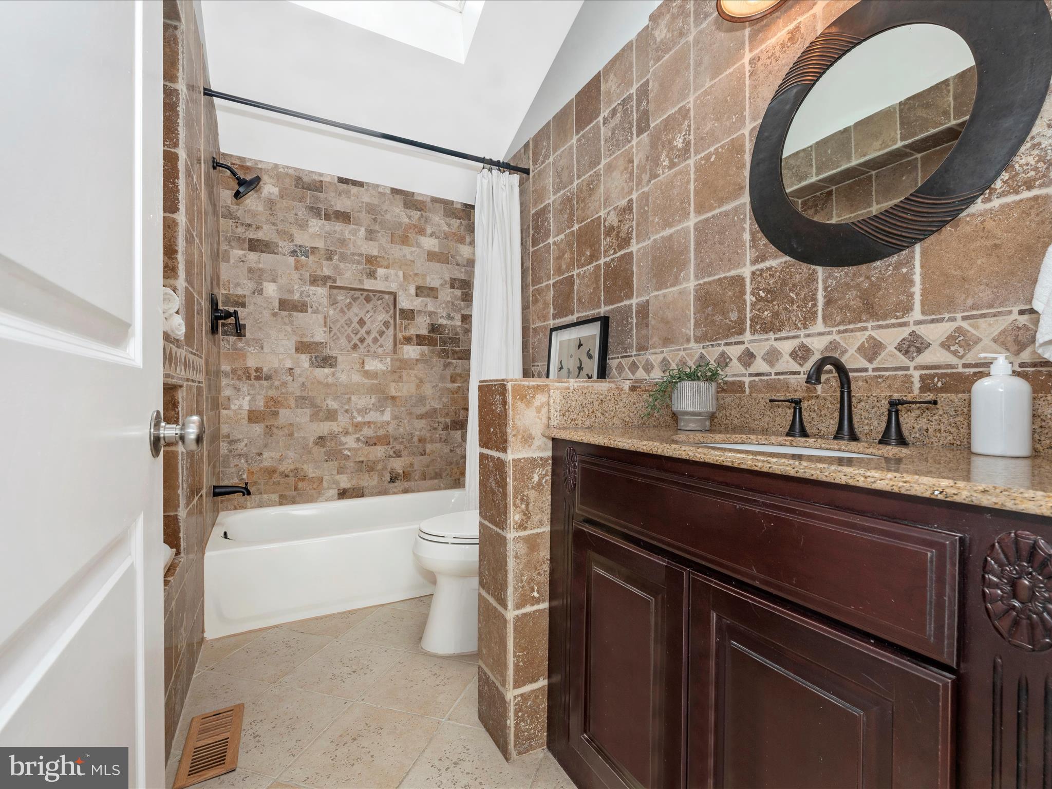 LOVE POINT - Residential