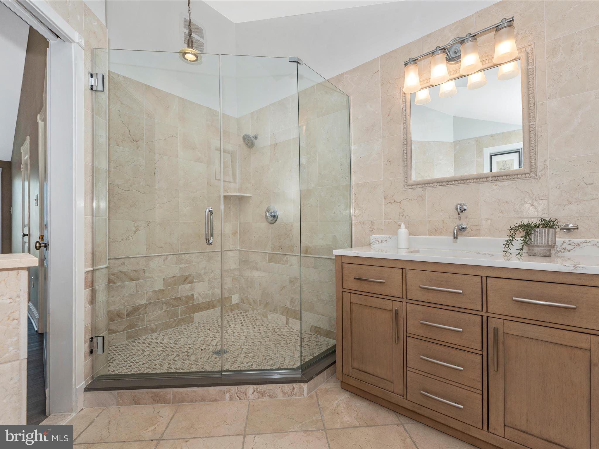 LOVE POINT - Residential