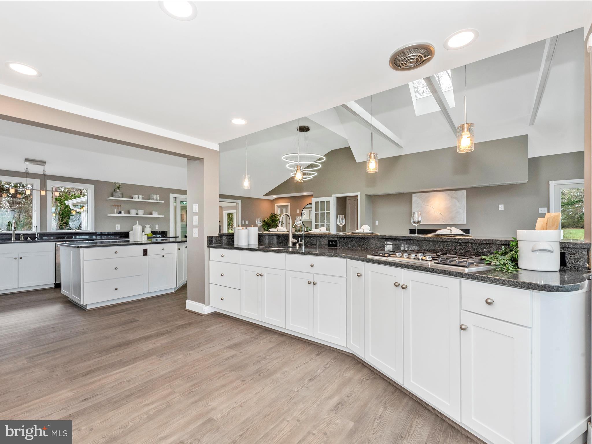 LOVE POINT - Residential