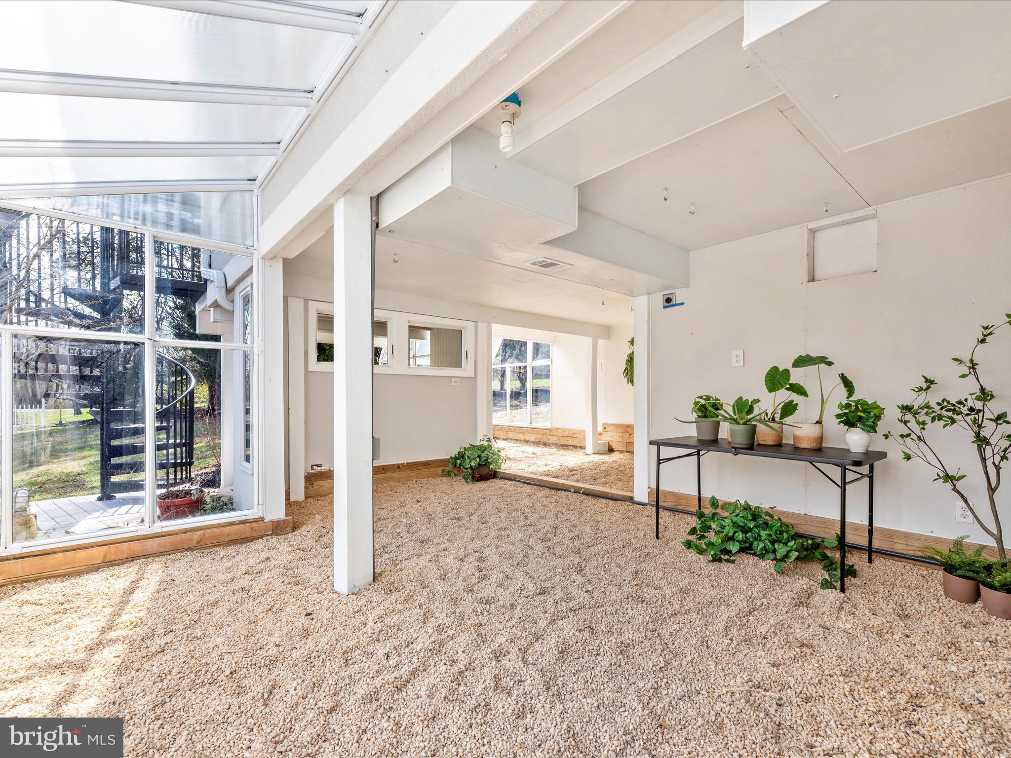 LOVE POINT - Residential