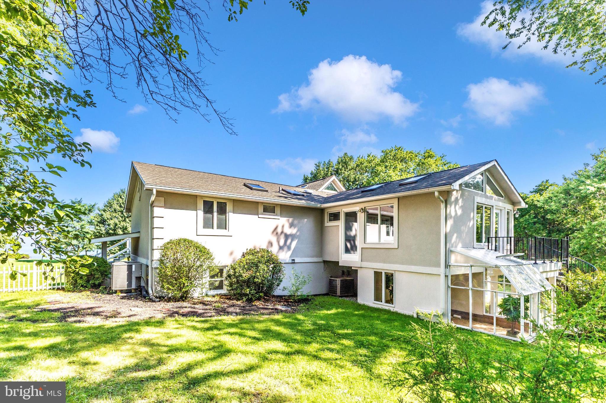 LOVE POINT - Residential