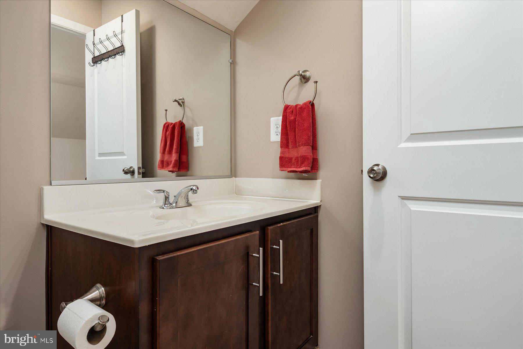 VILLAGE GREENS - Residential