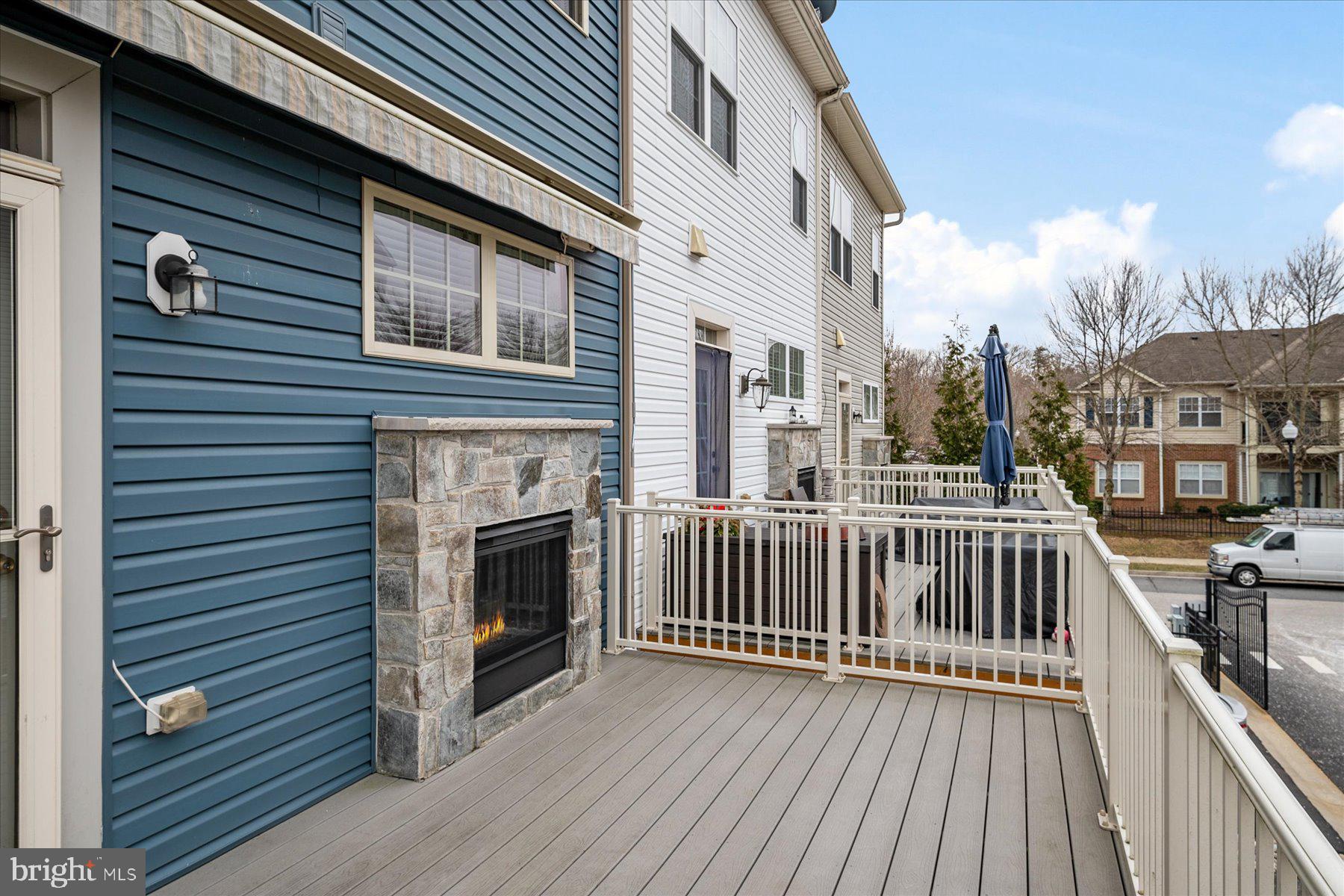 VILLAGE GREENS - Residential