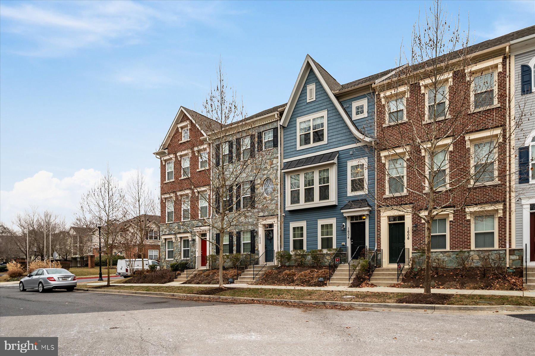 VILLAGE GREENS - Residential