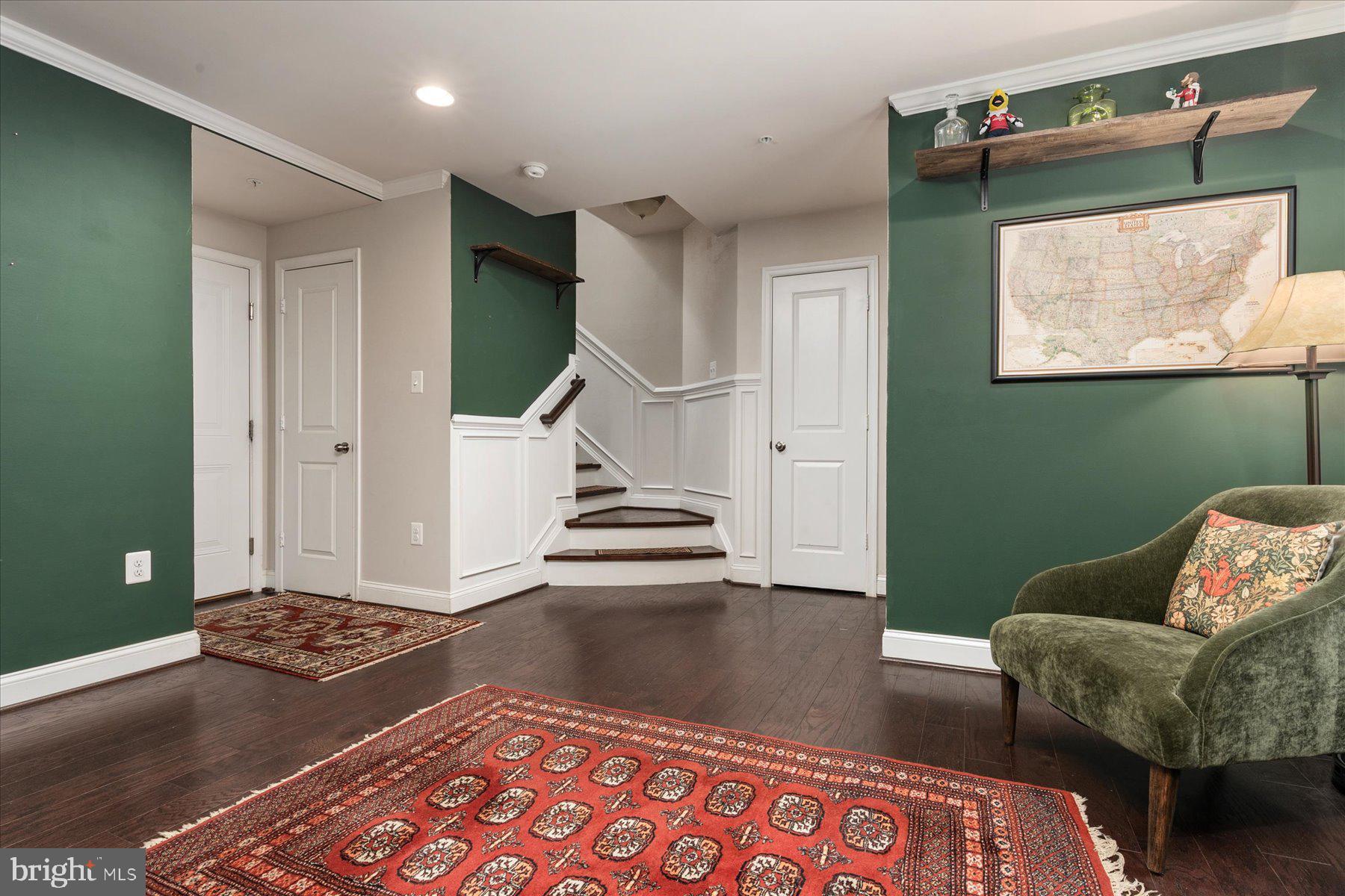 VILLAGE GREENS - Residential