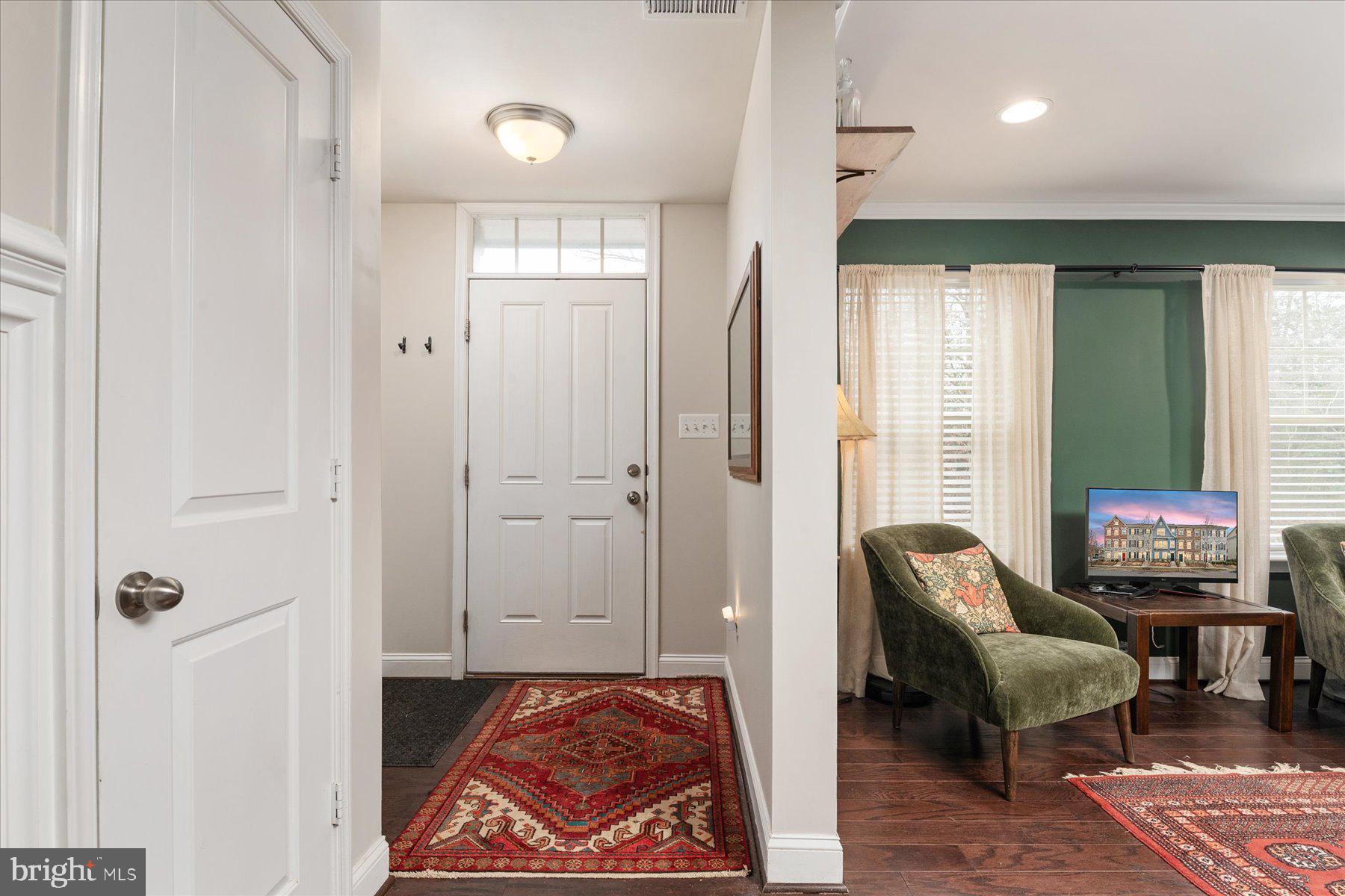 VILLAGE GREENS - Residential