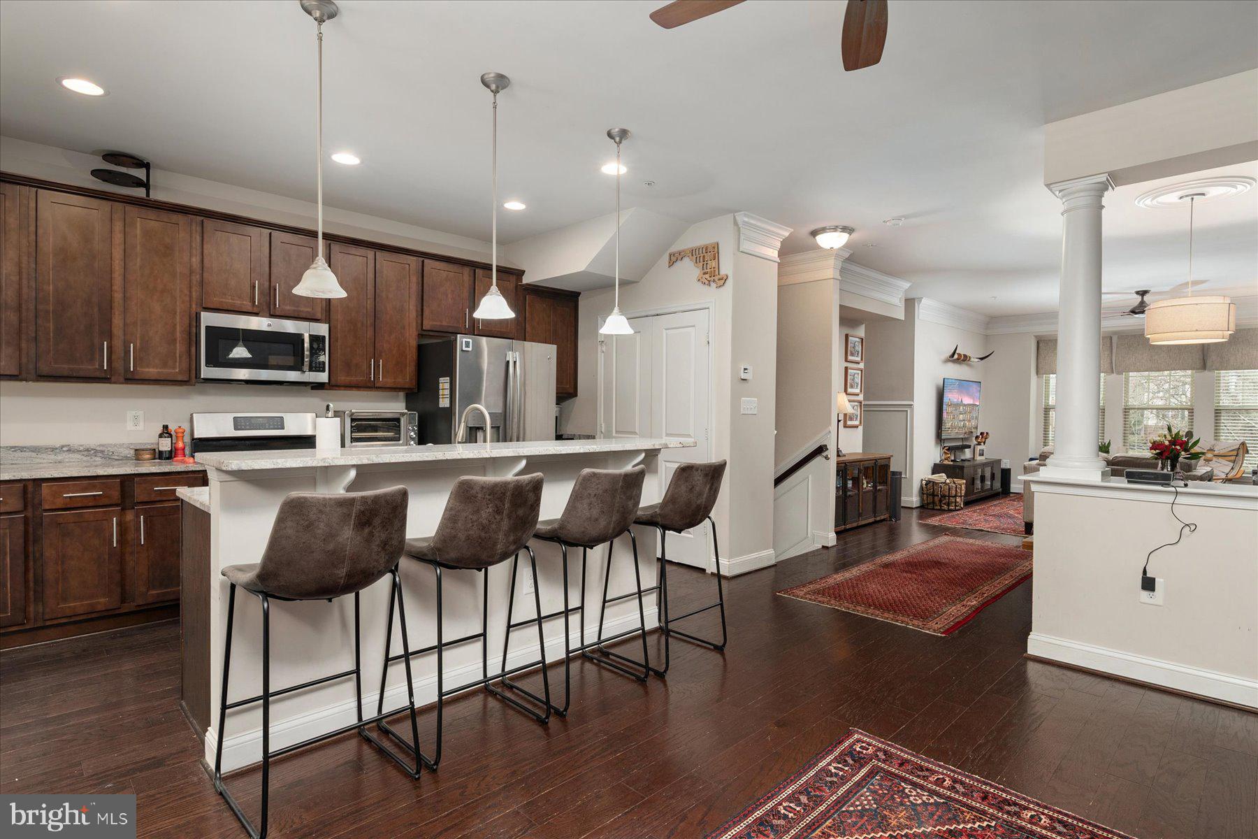 VILLAGE GREENS - Residential