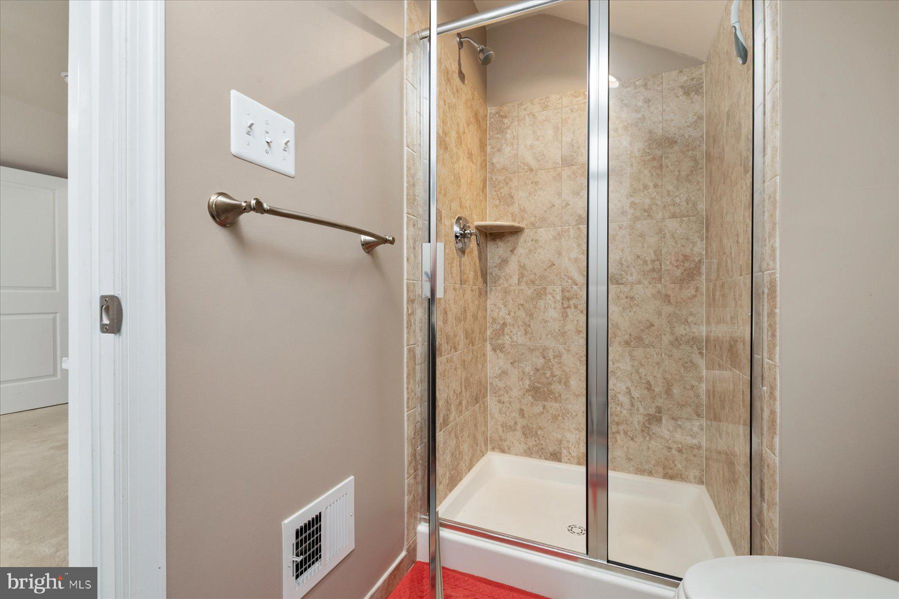 VILLAGE GREENS - Residential